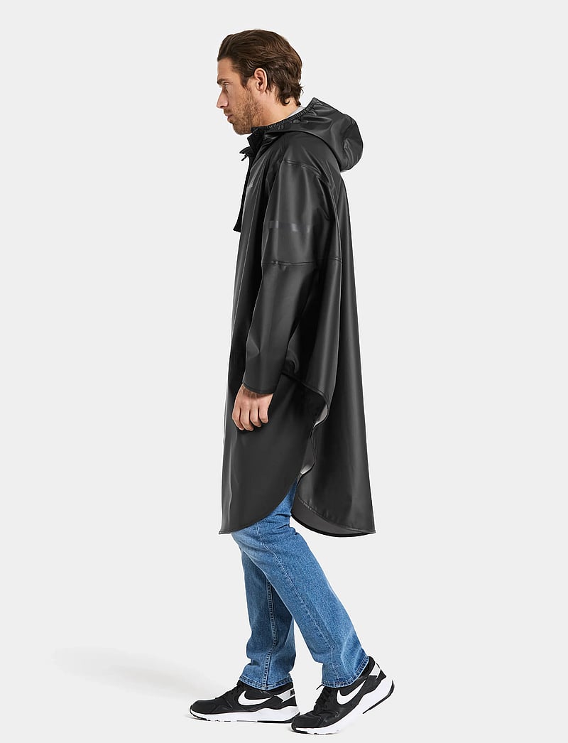Didriksons - ALTO USX PONCHO - regnjackor - black - 4