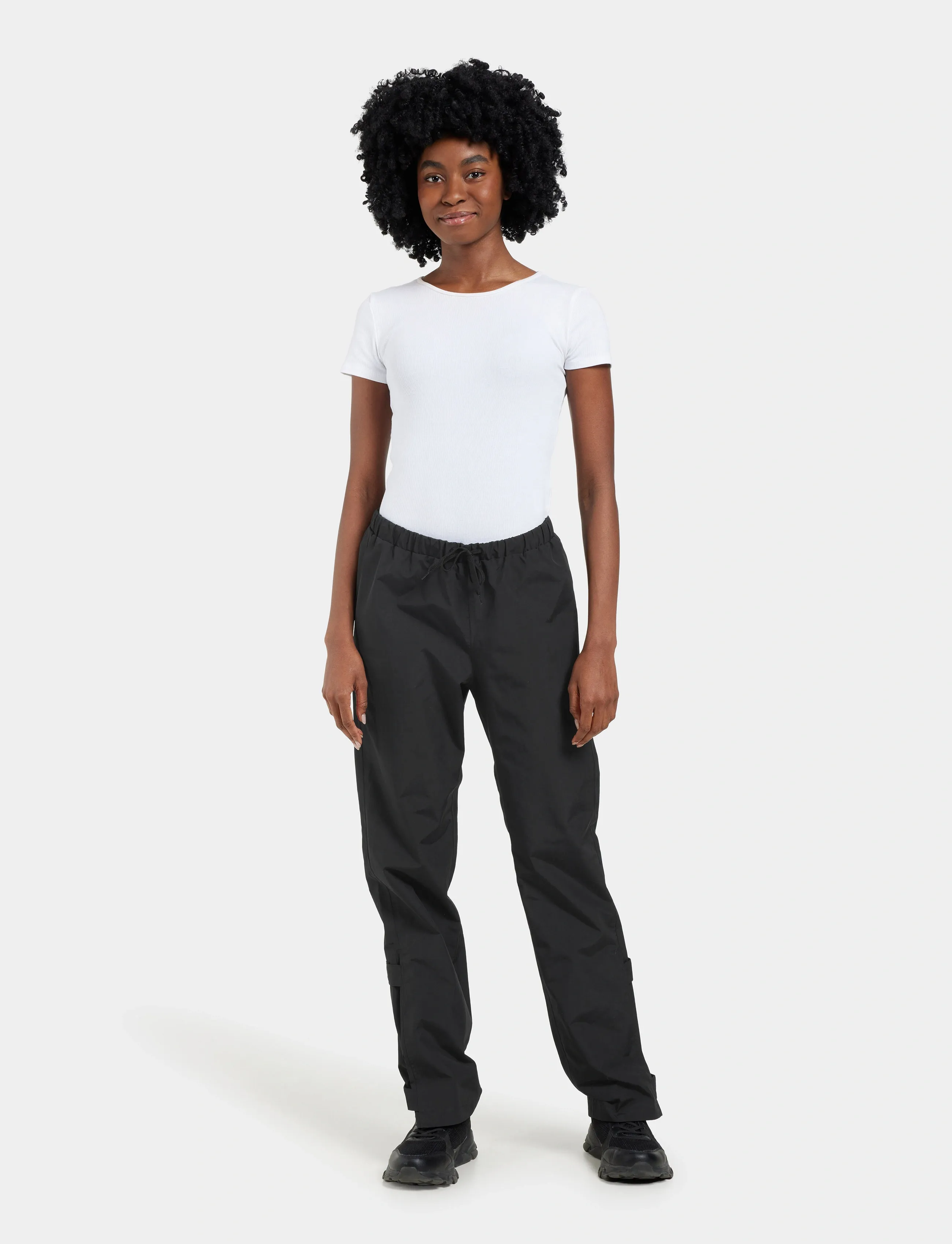 Didriksons GRIT WNS PANTS 4 - Spordipüksid - BLACK / black