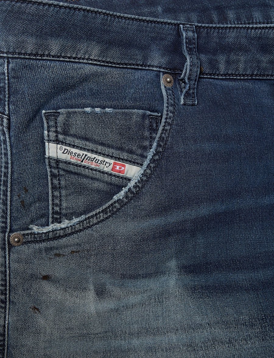 Diesel - Tapered 2030 D-Krooley Joggjeans - tapered jeans - blue - 2