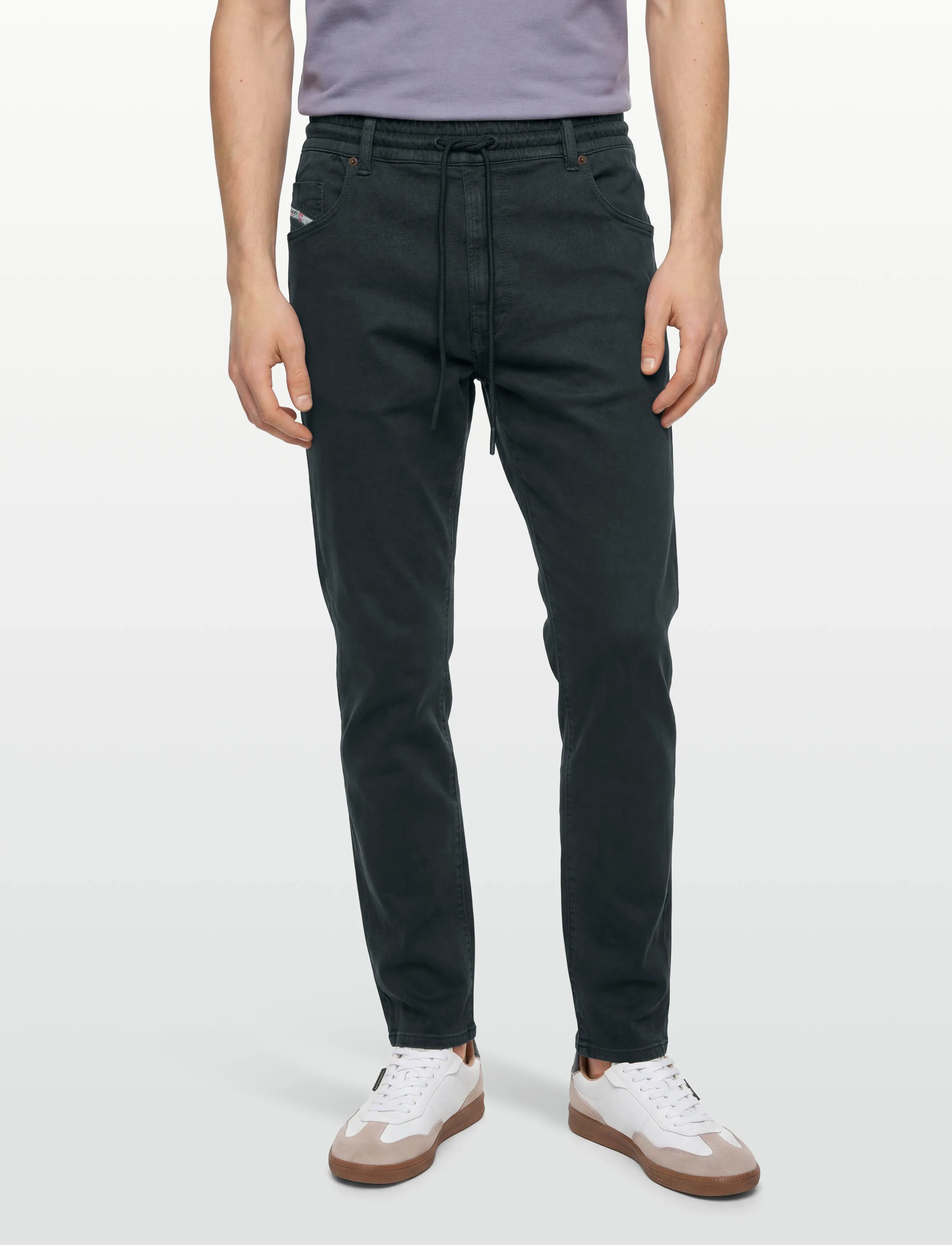 Diesel - D-KROOLEY Jogg Tapered Mid-Rise Sweat Jeans - tapered jeans - black - 2
