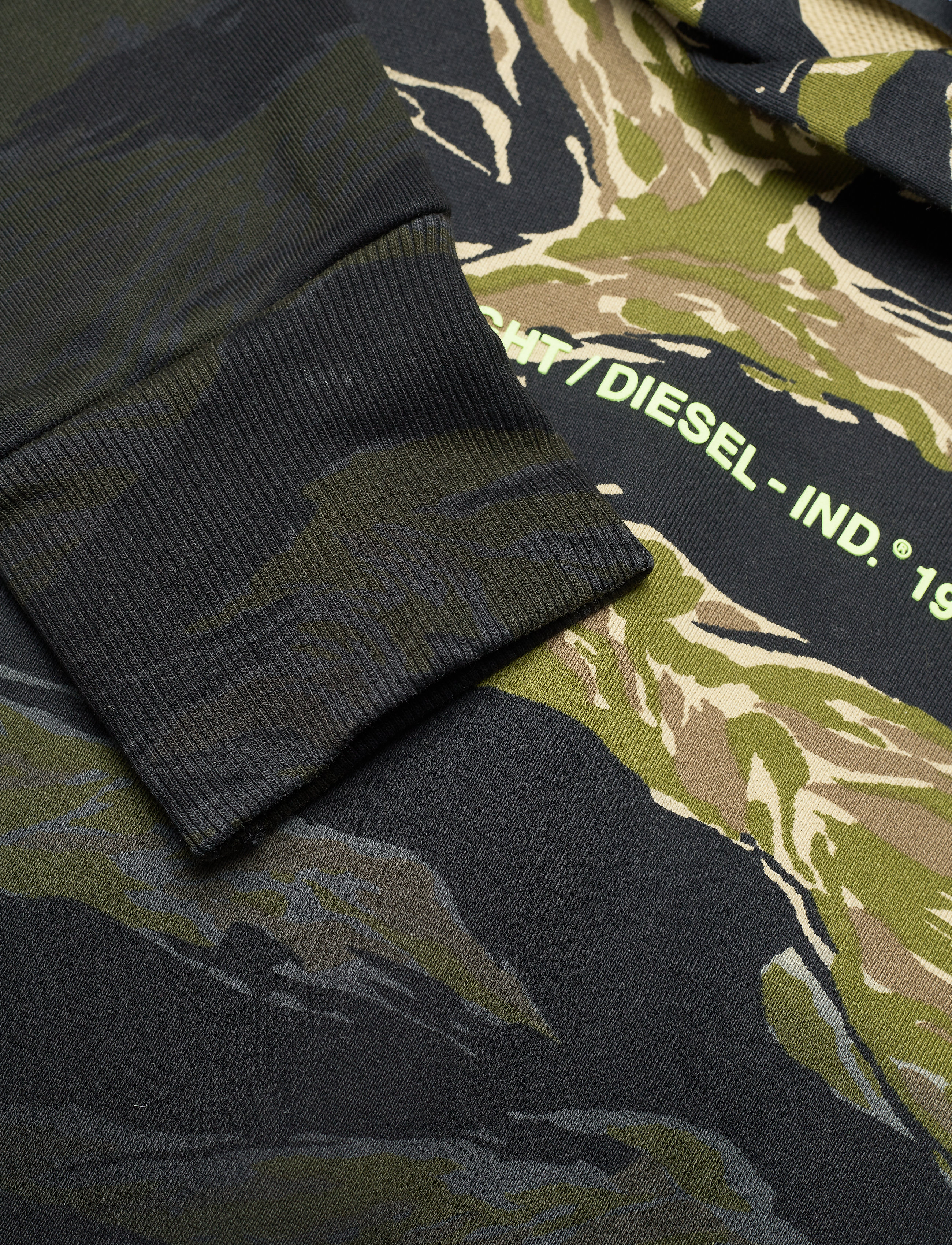 Diesel - SALBYTIGERCAM OVER SWEAT-SHIRT - kapuzenpullover - olive night - 2
