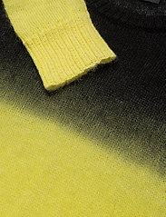 Diesel - KTREAT KNITWEAR - trøjer - super bright yellow - 2
