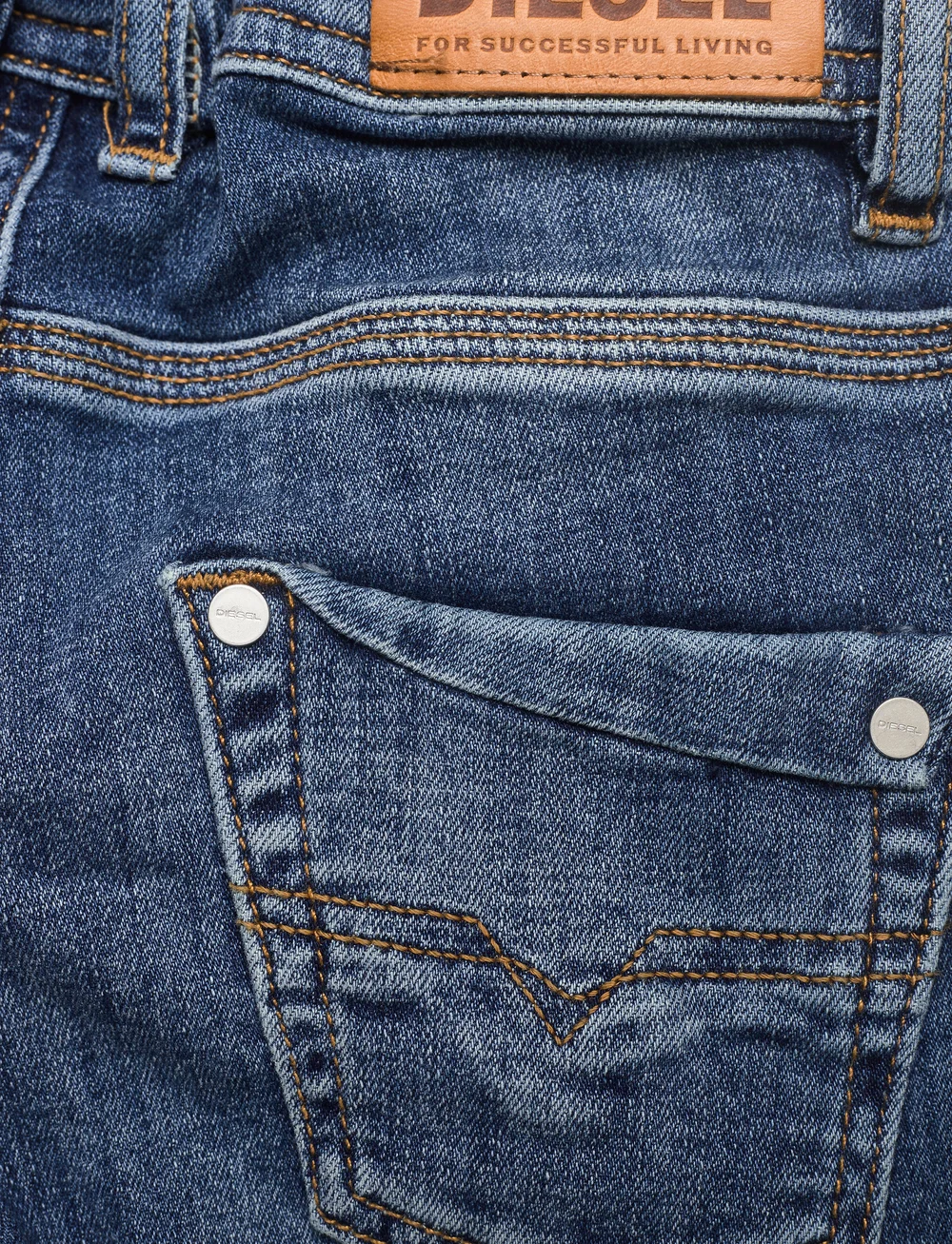 Diesel - PROOLYB-A-N SHORTS - farkkushortsit - denim - 4