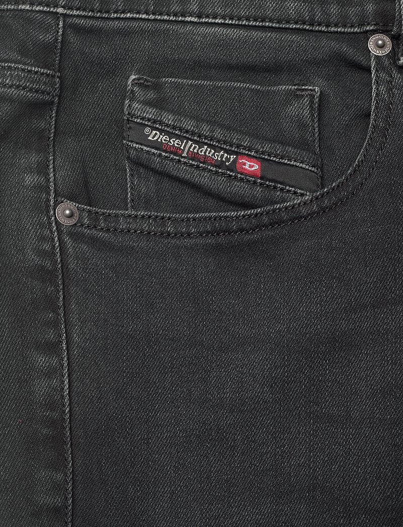 Diesel - 2019 D-STRUKT L.32 TROUSERS - slim jeans - black/denim - 2