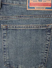 Diesel - 1978 TROUSERS - brede jeans - denim - 4