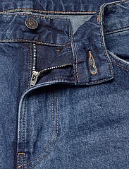 Diesel - SLIM-SHORT SHORTS - jeans shorts - denim - 3