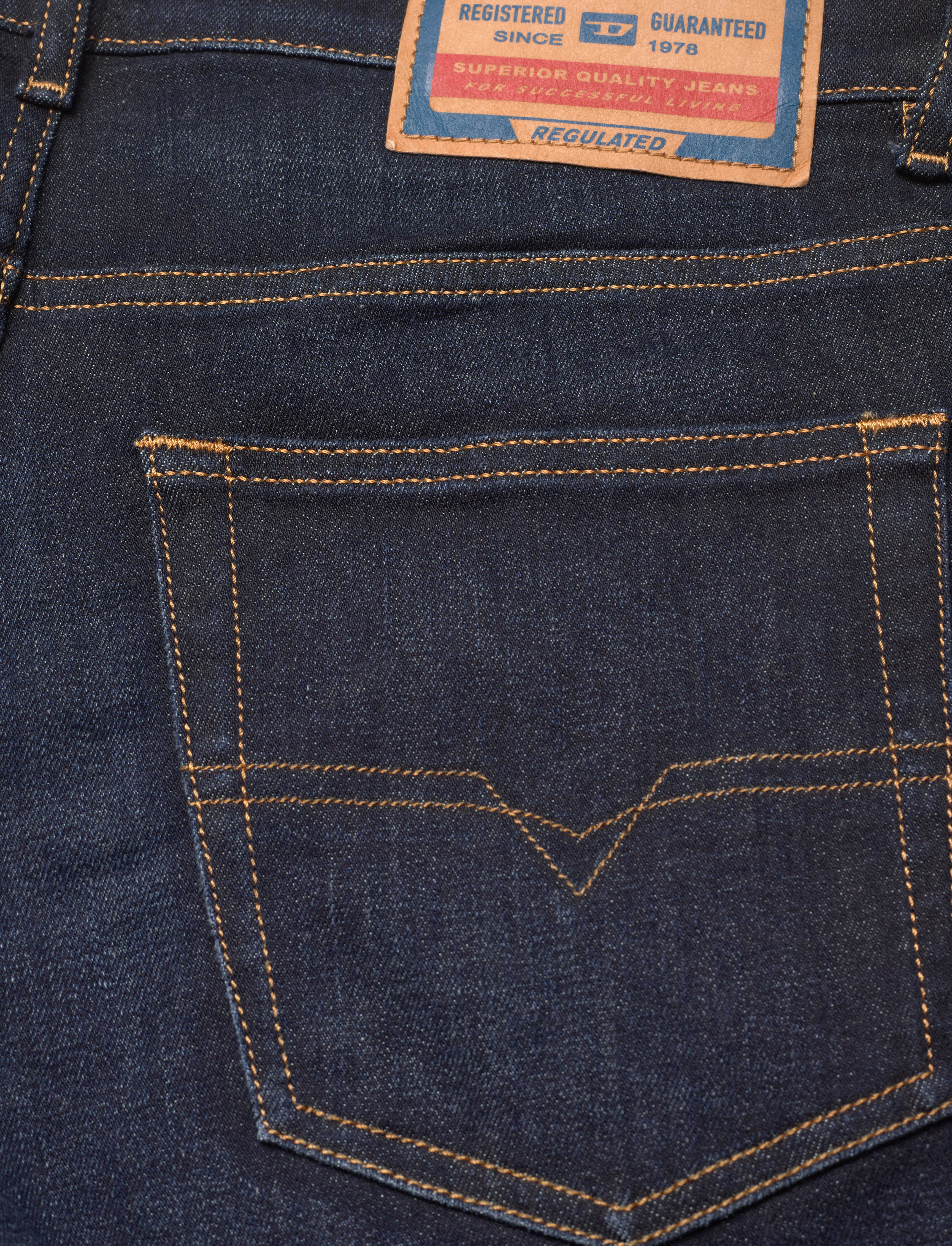 Diesel - 2023 D-FINITIVE L.32 TROUSERS - denim - 4