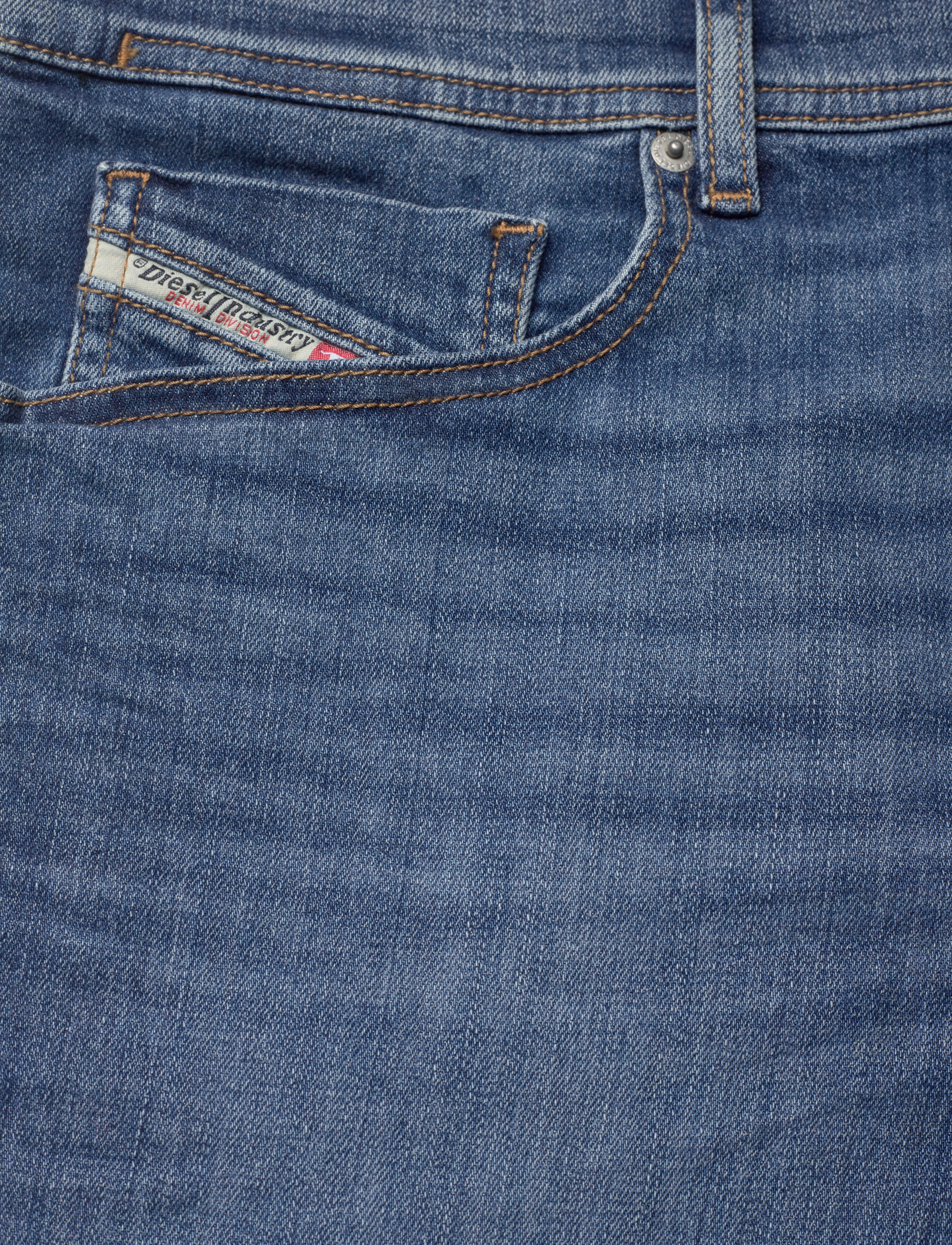 Diesel - 2023 D-FINITIVE L.32 TROUSERS - denim - 2