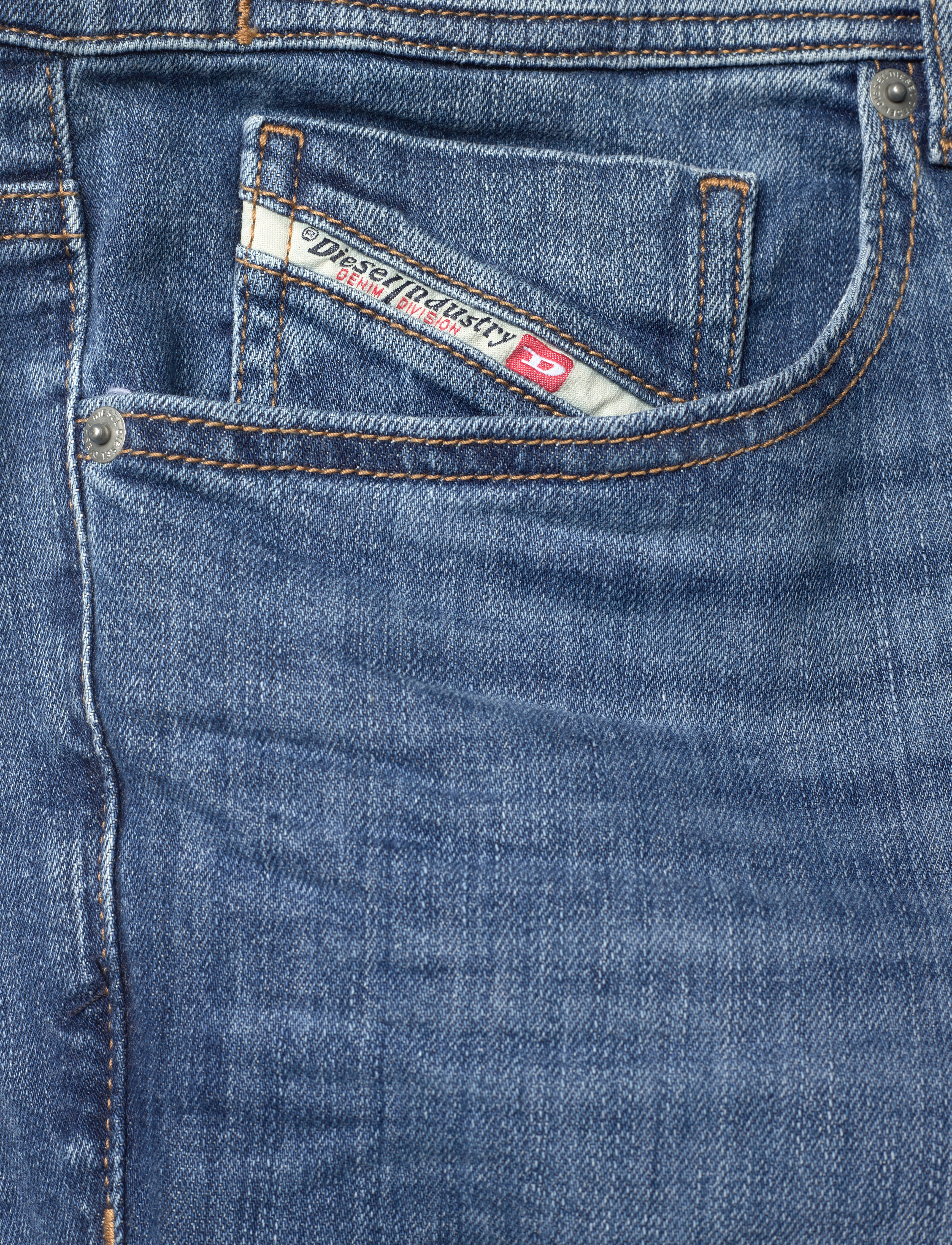 Diesel - 2023 D-FINITIVE L.34 TROUSERS - denim - 2