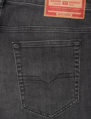 Diesel - D-YENNOX L.34 TROUSERS - tapered jeans - black/denim - 4