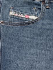 Diesel - 2019 D-STRUKT TROUSERS - slim fit jeans - denim - 2