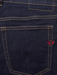 Diesel - 1979 SLEENKER L.34 TROUSERS - skinny jeans - denim - 4
