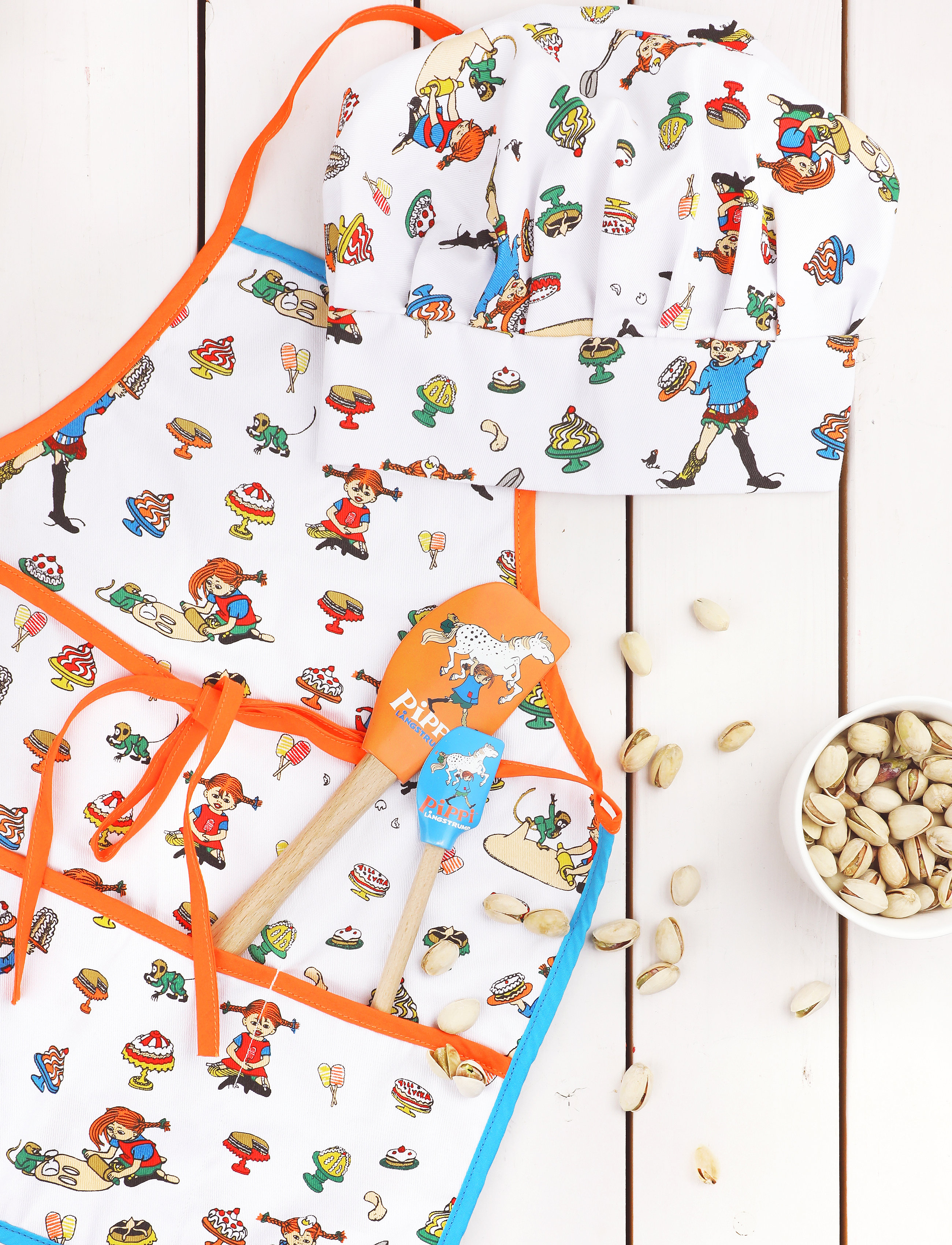 Pippi Langstrømpe Bakes Toque White, One Size, Baking & Cooking, Mehrfarbig/gemustert - Aprons, Kinder
