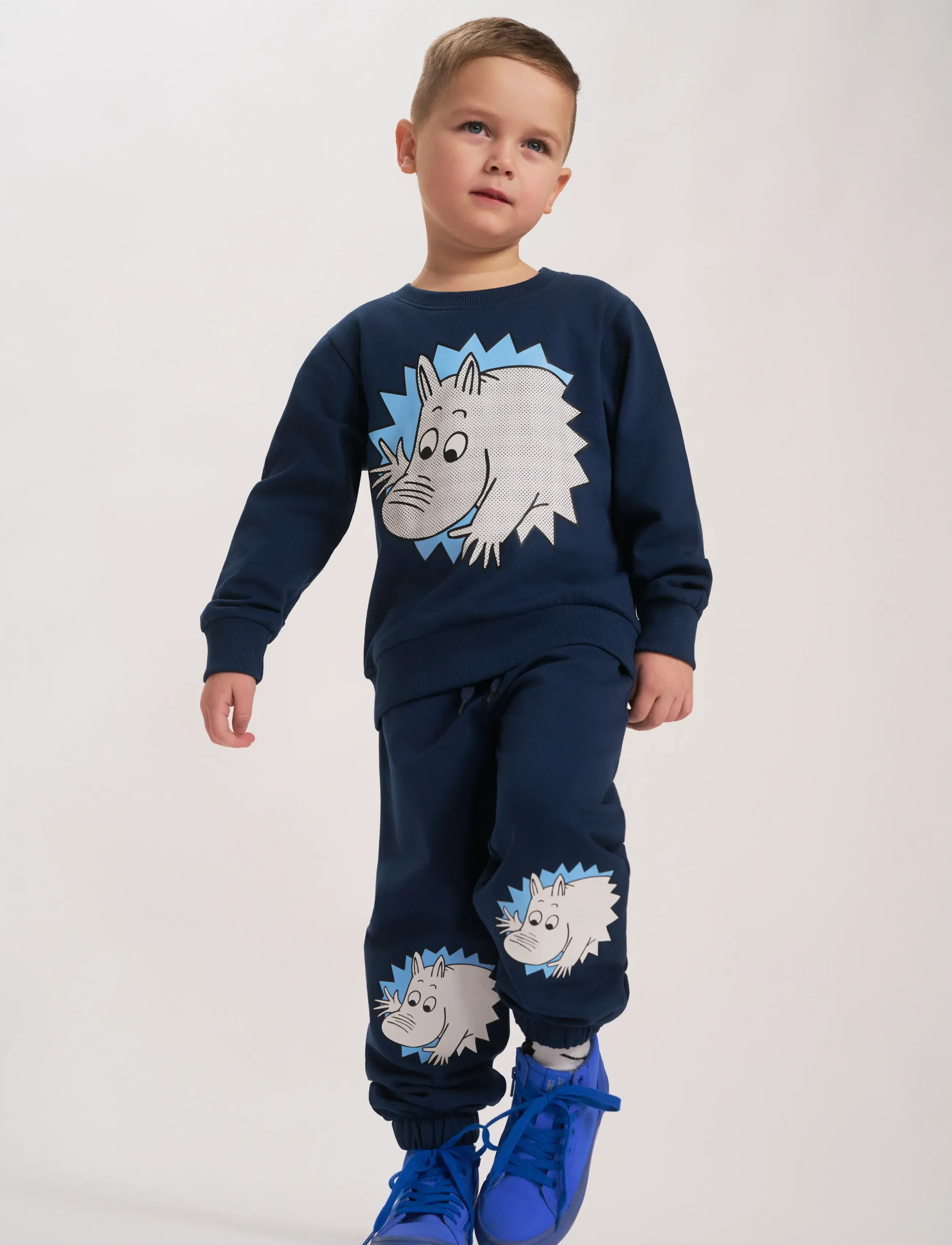MUMIN Hej Mumin Collegebyxa Mblå 122, Unterteile, Marineblau - Sweatpants, Kinder