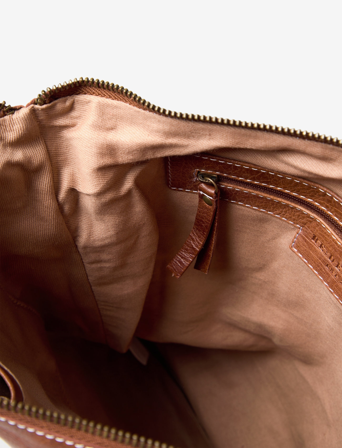 RE:DESIGNED EST 2003 - Nyra Big - walnut - 3