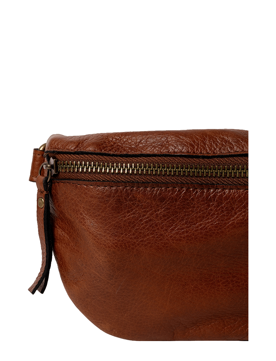 RE:DESIGNED EST 2003 - Gisela - walnut/brass - 4