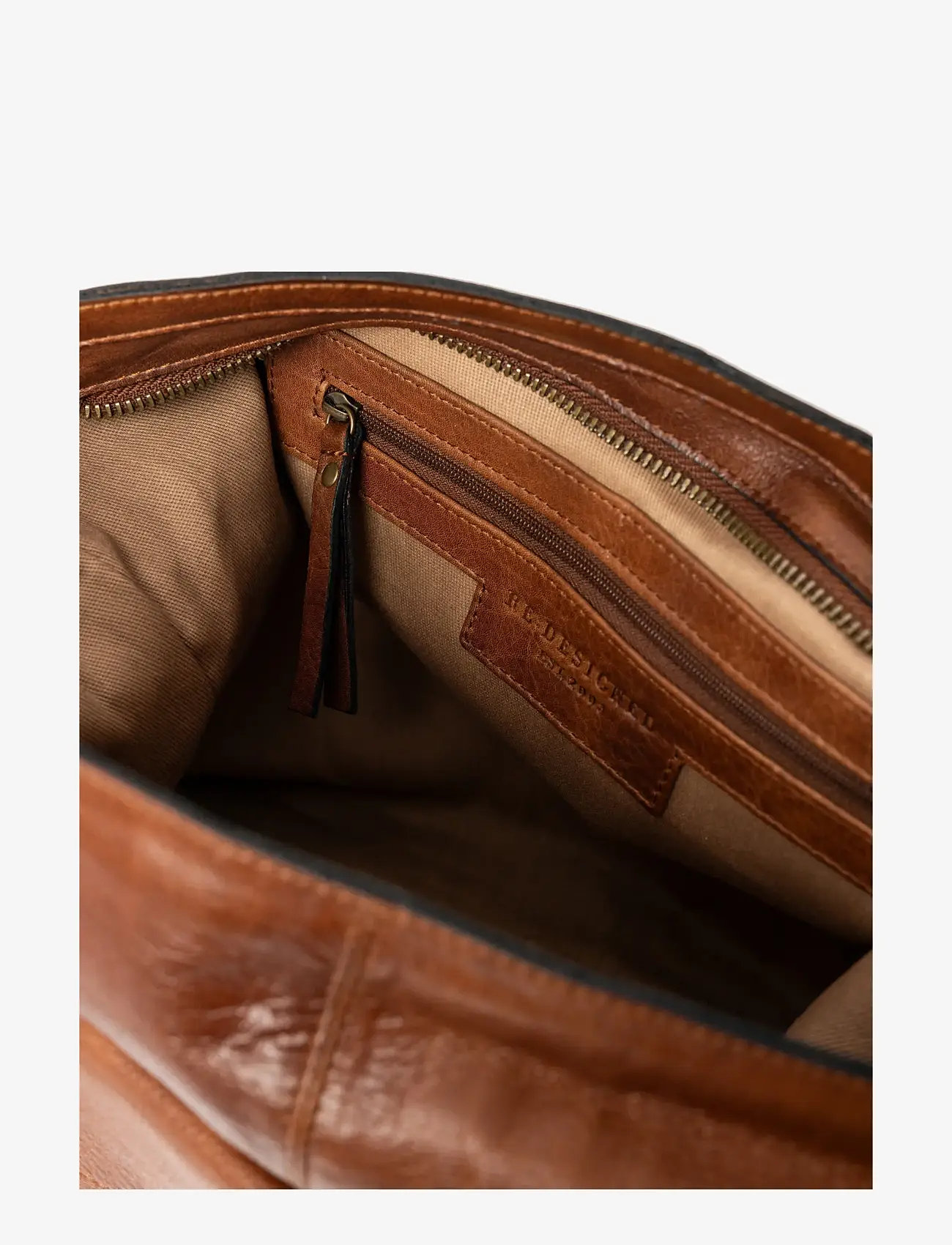 RE:DESIGNED EST 2003 - Luzia Big - accessoires - walnut - 1