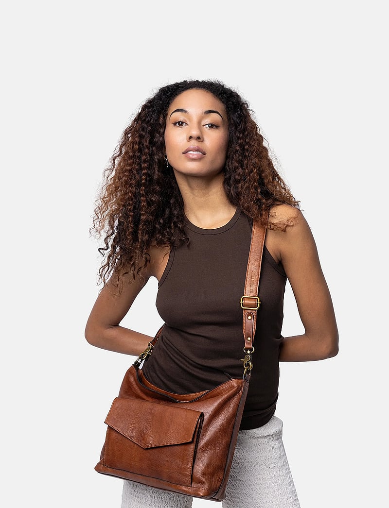 RE:DESIGNED EST 2003 - Luzia Big - umhängetaschen - walnut - 0