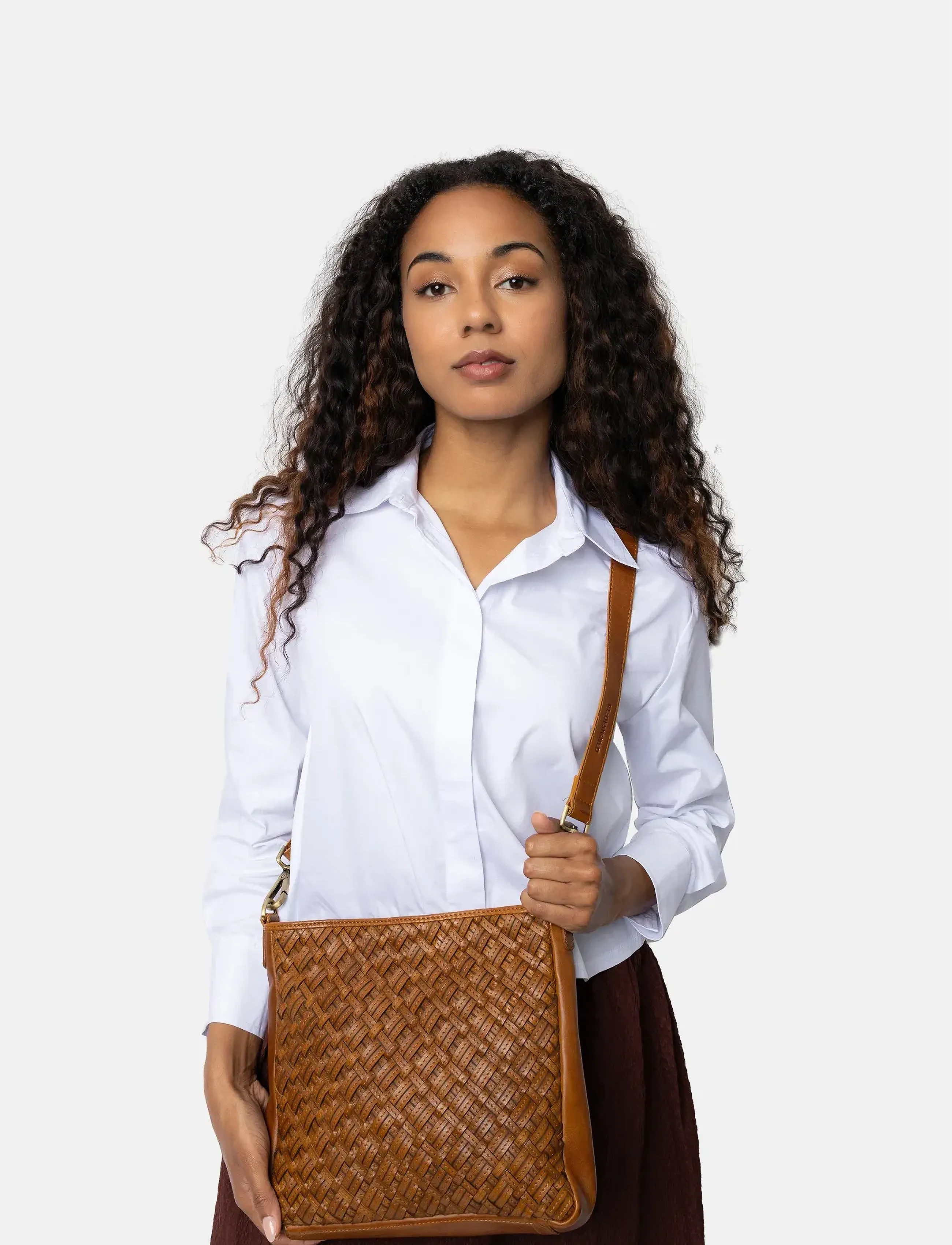 RE:DESIGNED EST 2003 Mika Medium, Kvinder, Vævet Crossbody Taske, Brun, Str: ONE SIZE