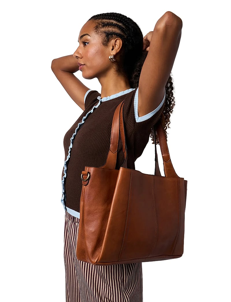 RE:DESIGNED EST 2003 - Nisa Big - everyday style - walnut - 0