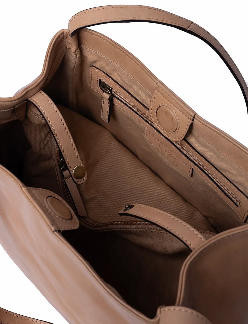 RE:DESIGNED EST 2003 - Nino - alltags-style - camel - 5