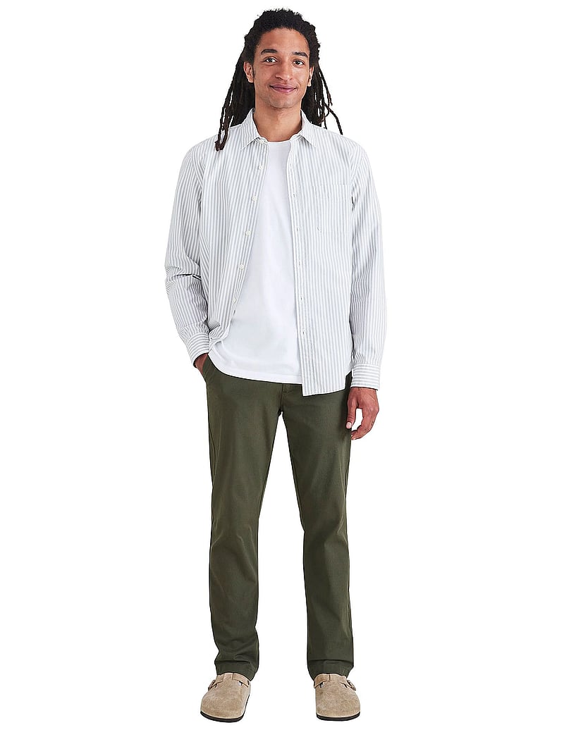 Dockers - MOTION CHINO SLIM - casual byxor - olive - 0