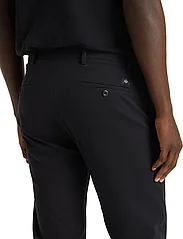 Dockers - MOTION CHINO TAPER - kostiumo kelnės - blacks - 5