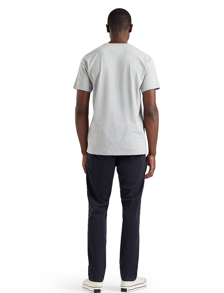 Dockers - GRAPHIC TEE GRAPHIC - kortærmede t-shirts - gray - 4