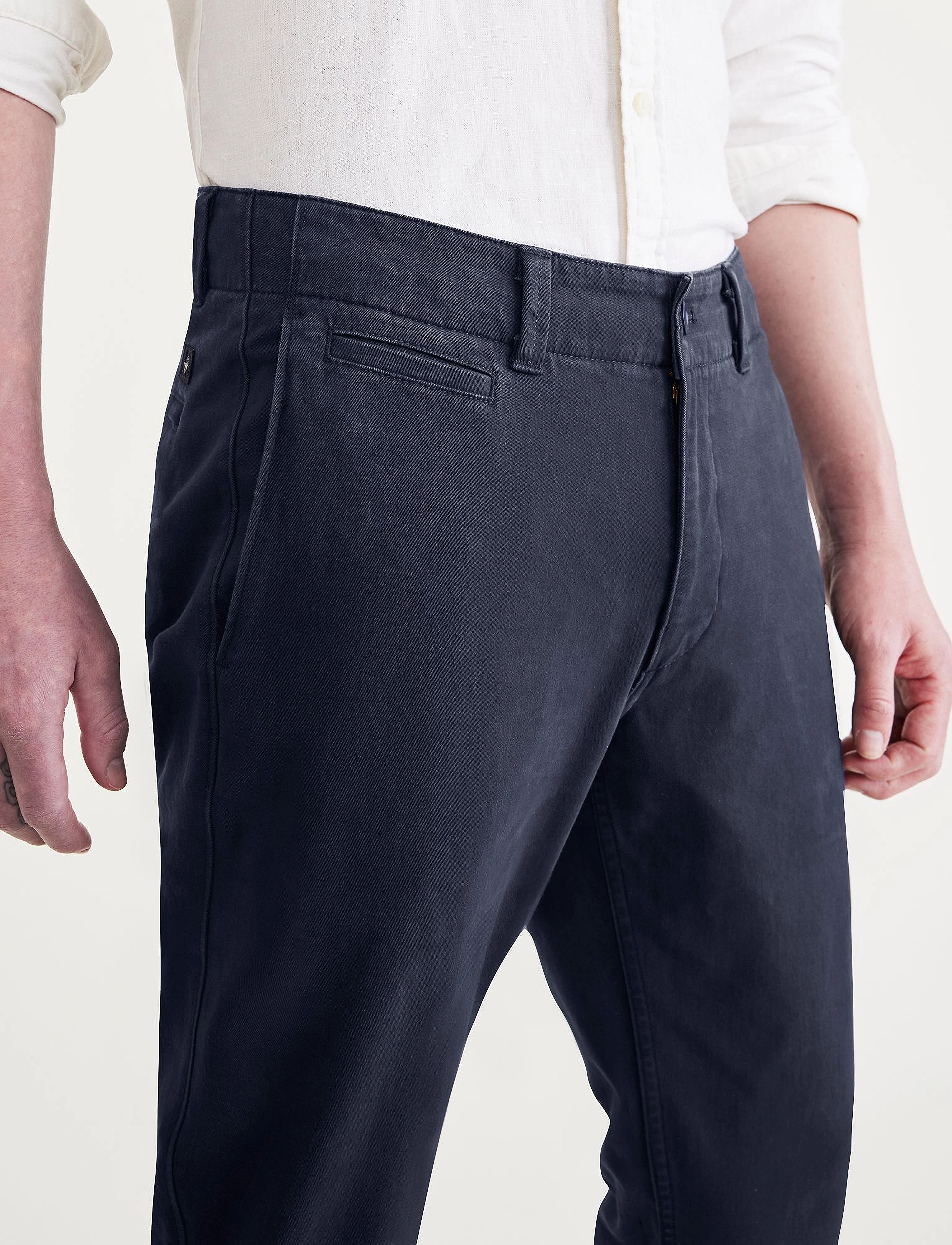 Dockers - CALI KHAKI 360 - slim fit jeans - navy blazer - 4
