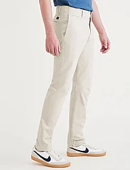 Dockers - CALI KHAKI 360 - slim jeans - sahara khaki - 6