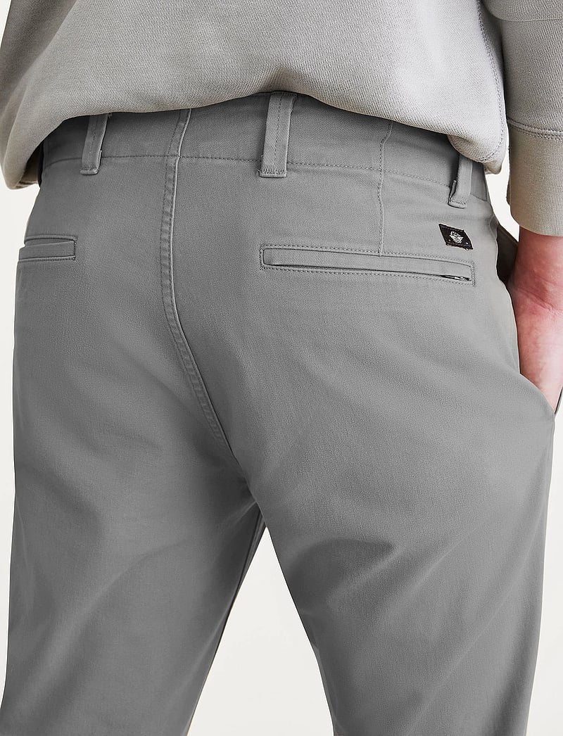 Dockers - CALI KHAKI 360 - casual bukser - sharkskin - 4