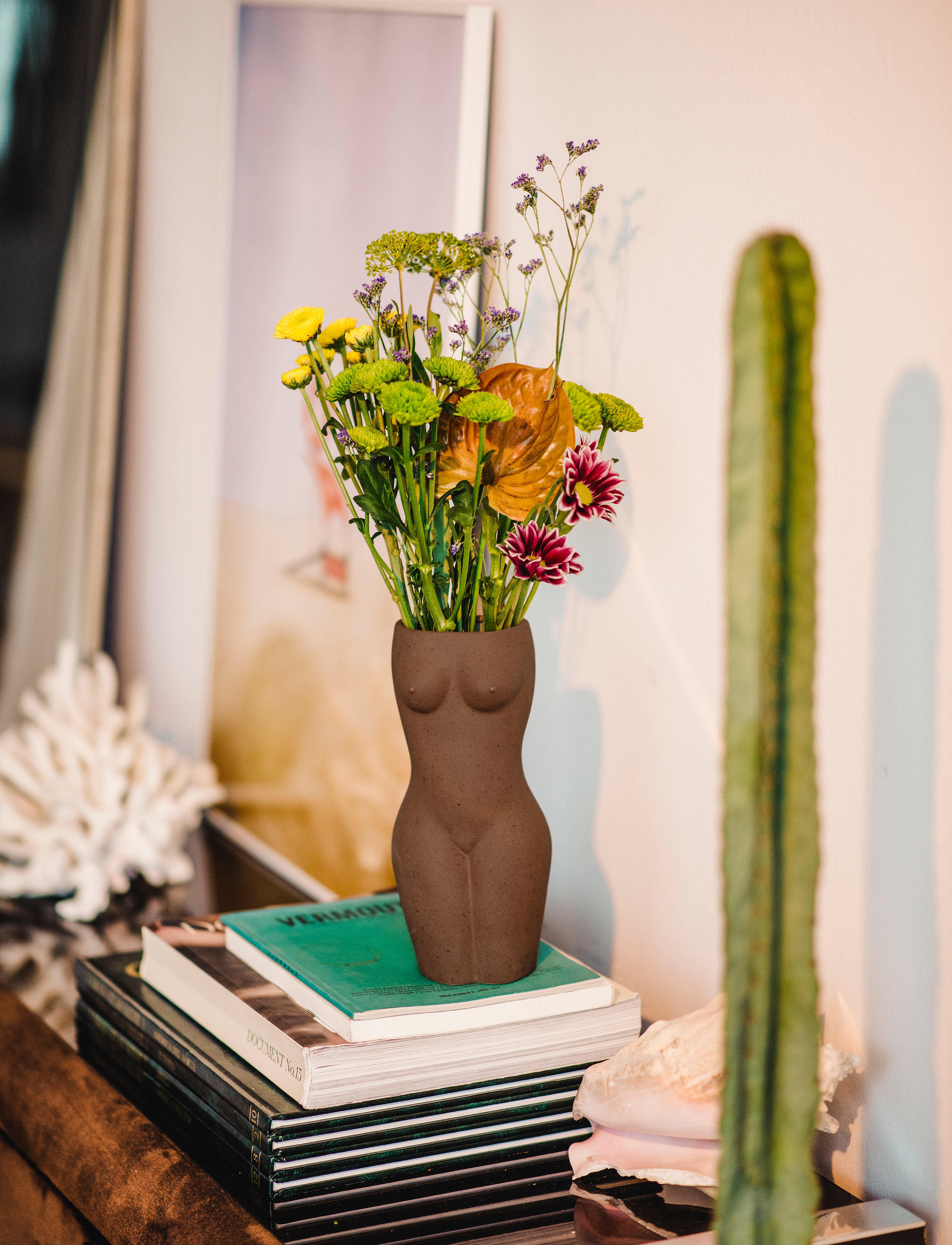DOIY Vase Body Vase, H22.5 cm, Vases, Braun - Big Homeware