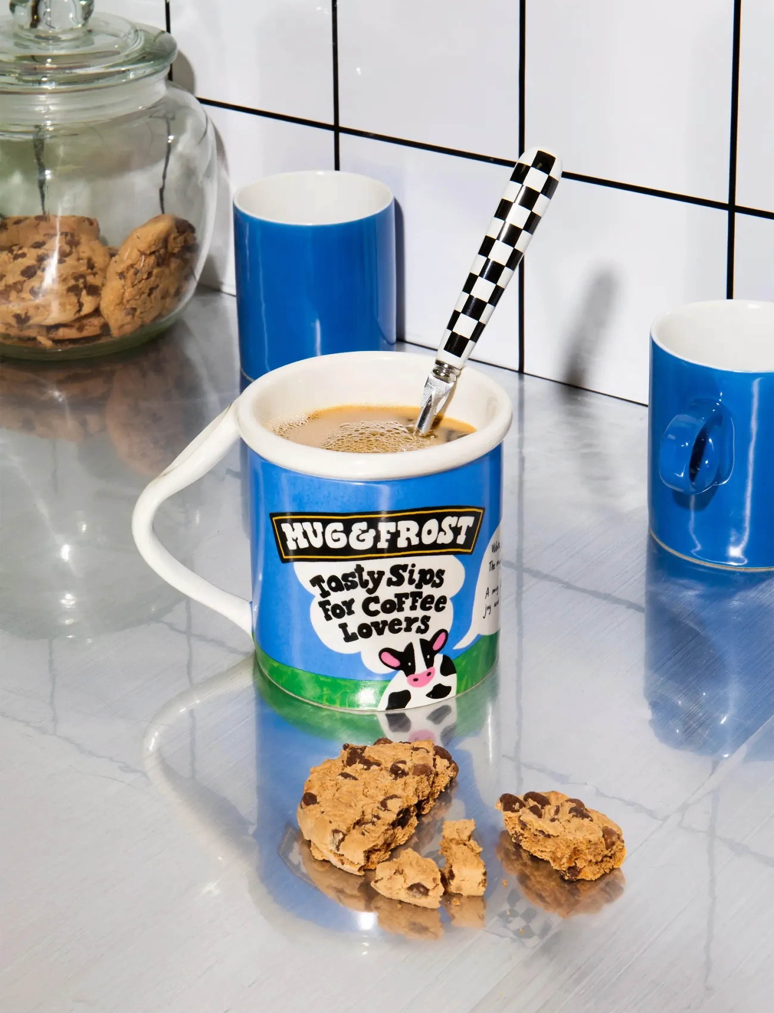 DOIY Krus - Corner Shop - Mug & Frost, H13 cm, Blue, Kopper & Krus > Kaffekopper, Unisex