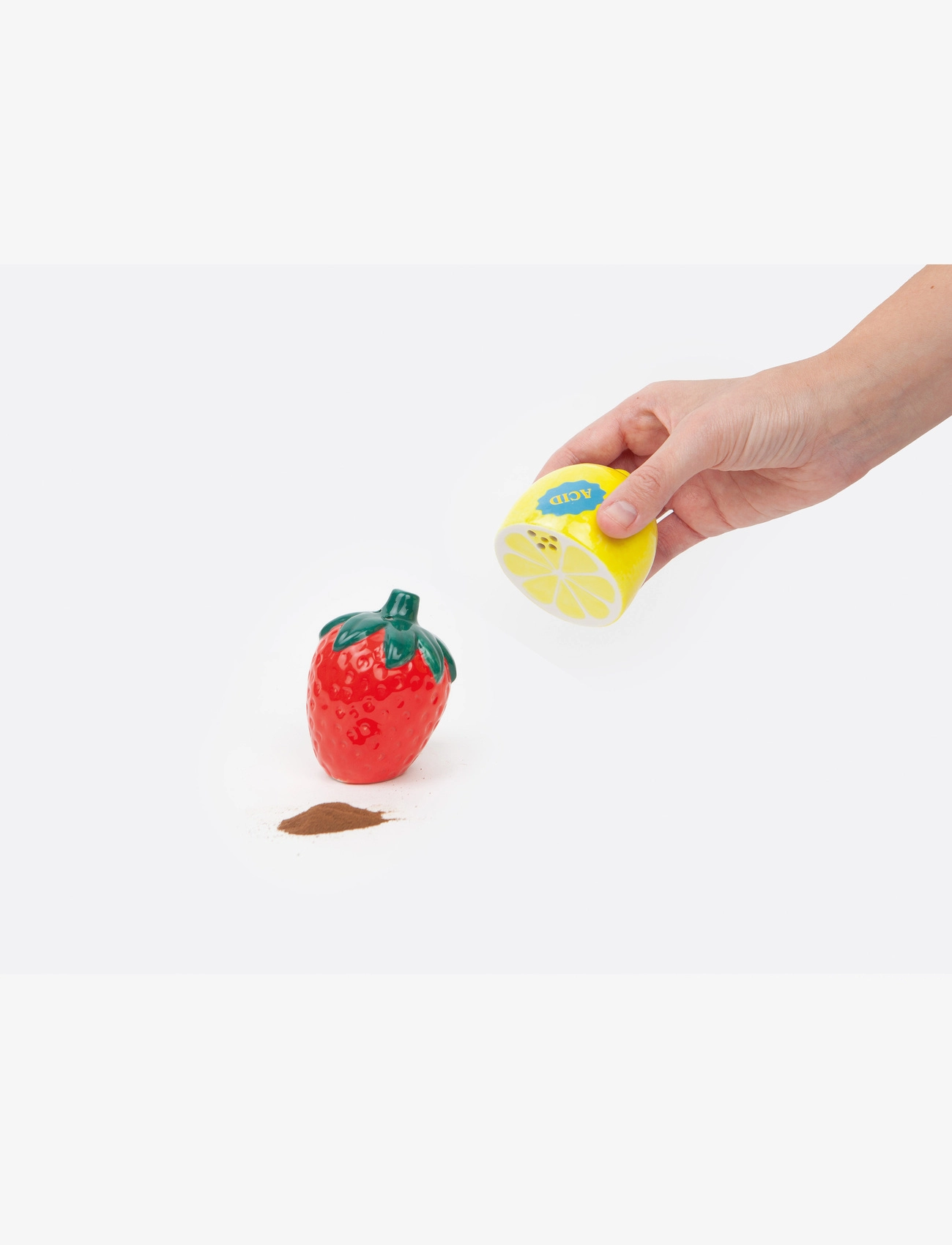 DOIY - Salt & pepper shakers - Farmers' Market - Strawberry & Lemon - strawberry & lemon - 2