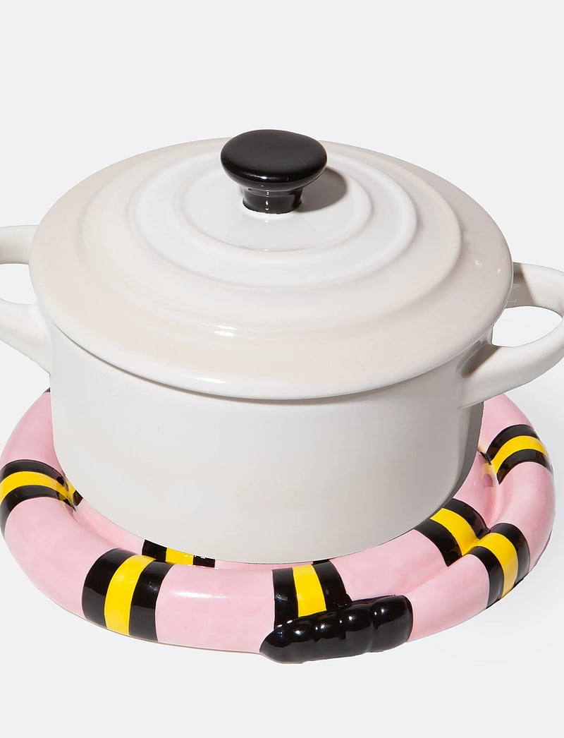DOIY - Snake Trivet - pink - 4