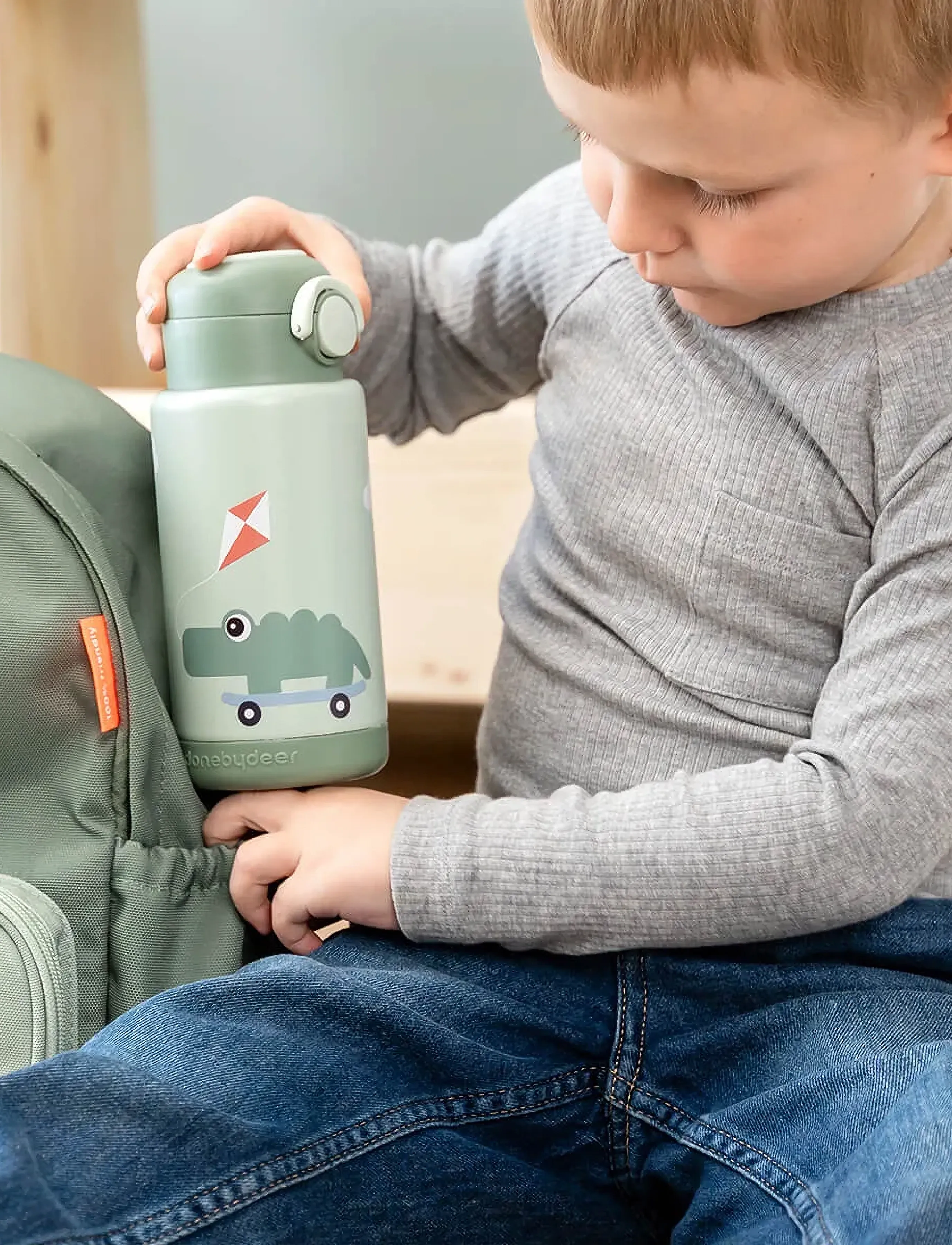 Done by Deer Insulated Bottle Playground Green 340 Ml, Ø 7.5X 19 cm.340ml, Meal Time, Grün - Thermoses, Kinder