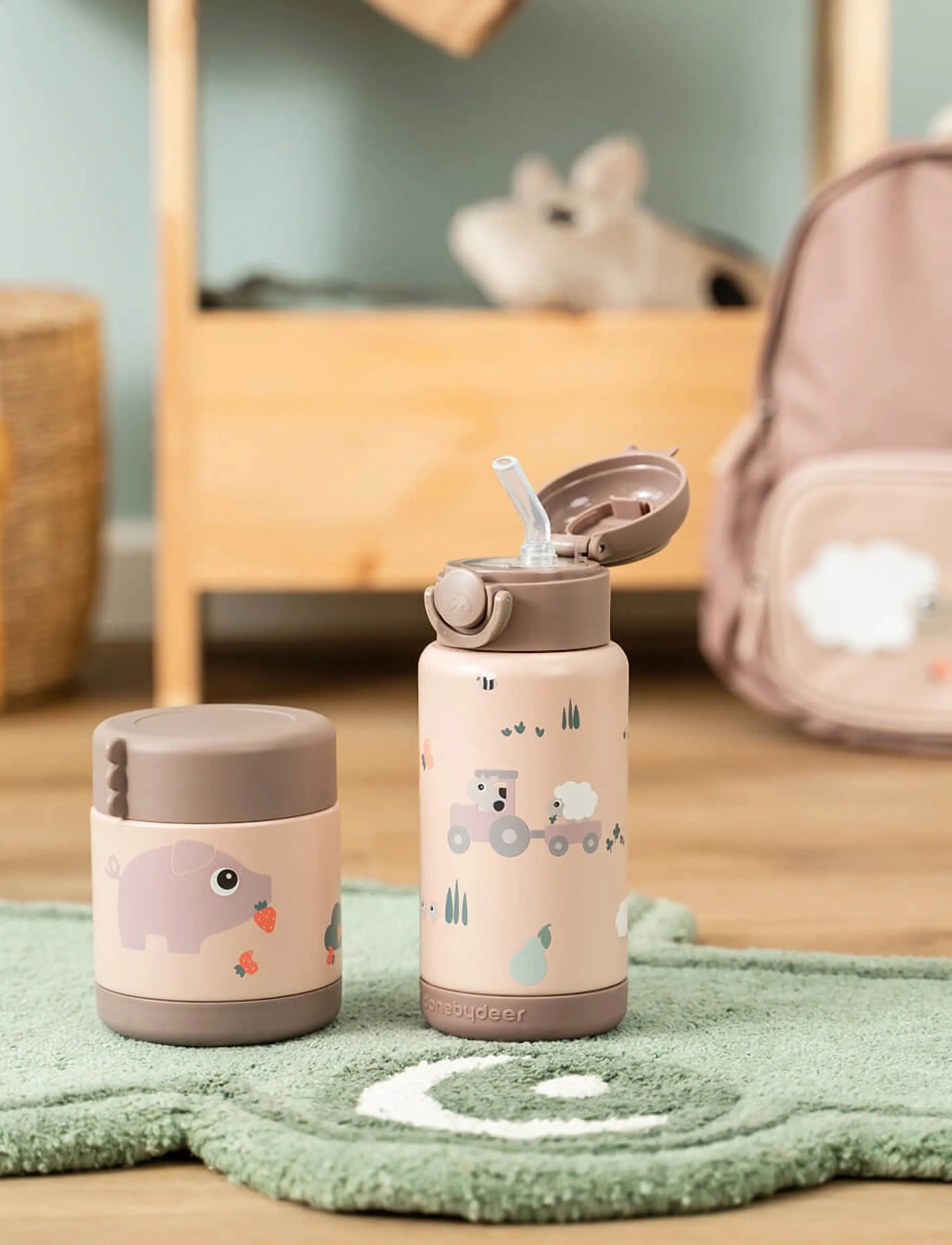 Done by Deer Insulated Straw Bottle Tiny Farm Powder 340 Ml, Børn, Isoleret Sugerørsflaske, Pink, Str: Ø 7.5X 19CM