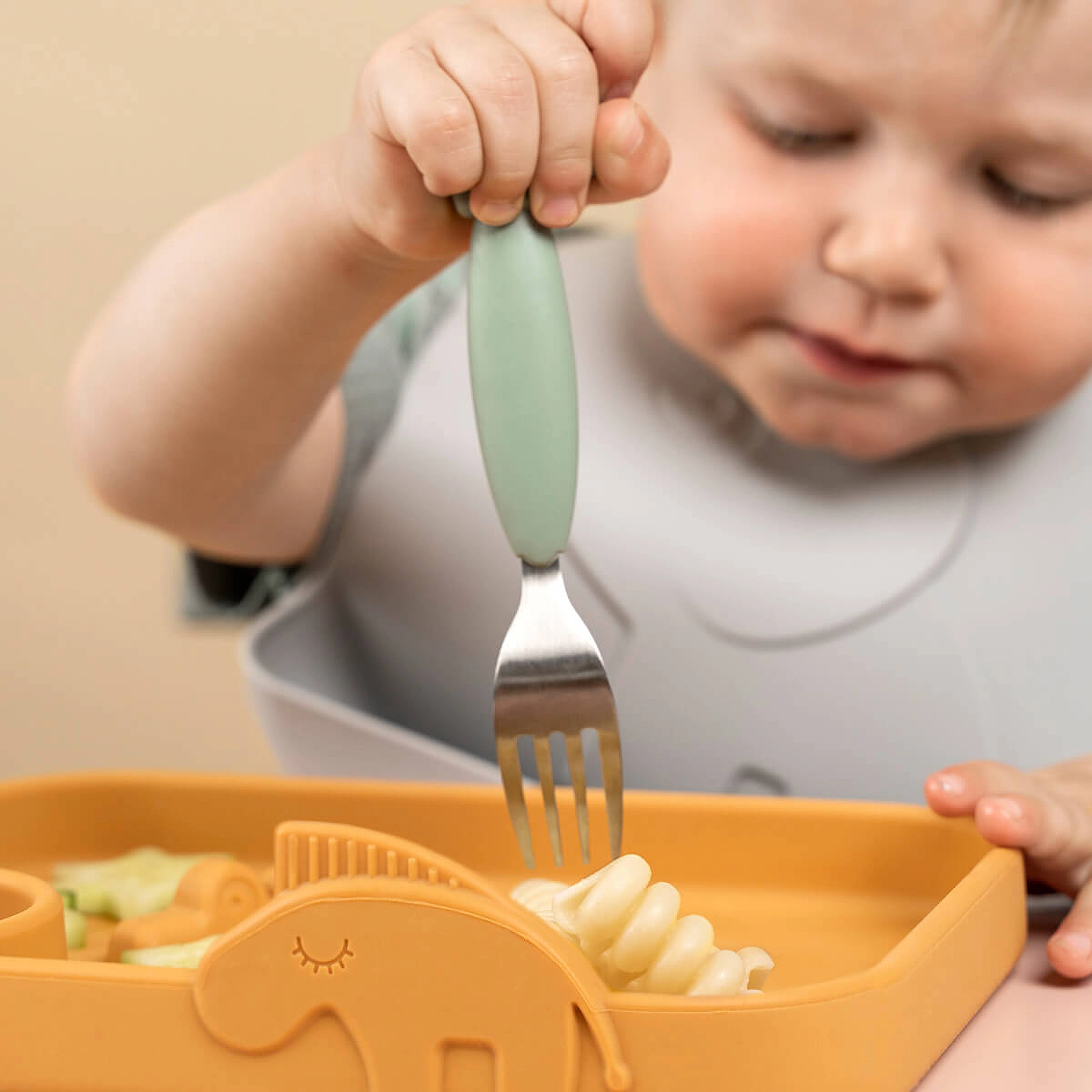 Done by Deer Easy-Grip Cutlery Set Friends Green, H:14.4 cm, Meal Time, Grün - Cutlery, Kinder