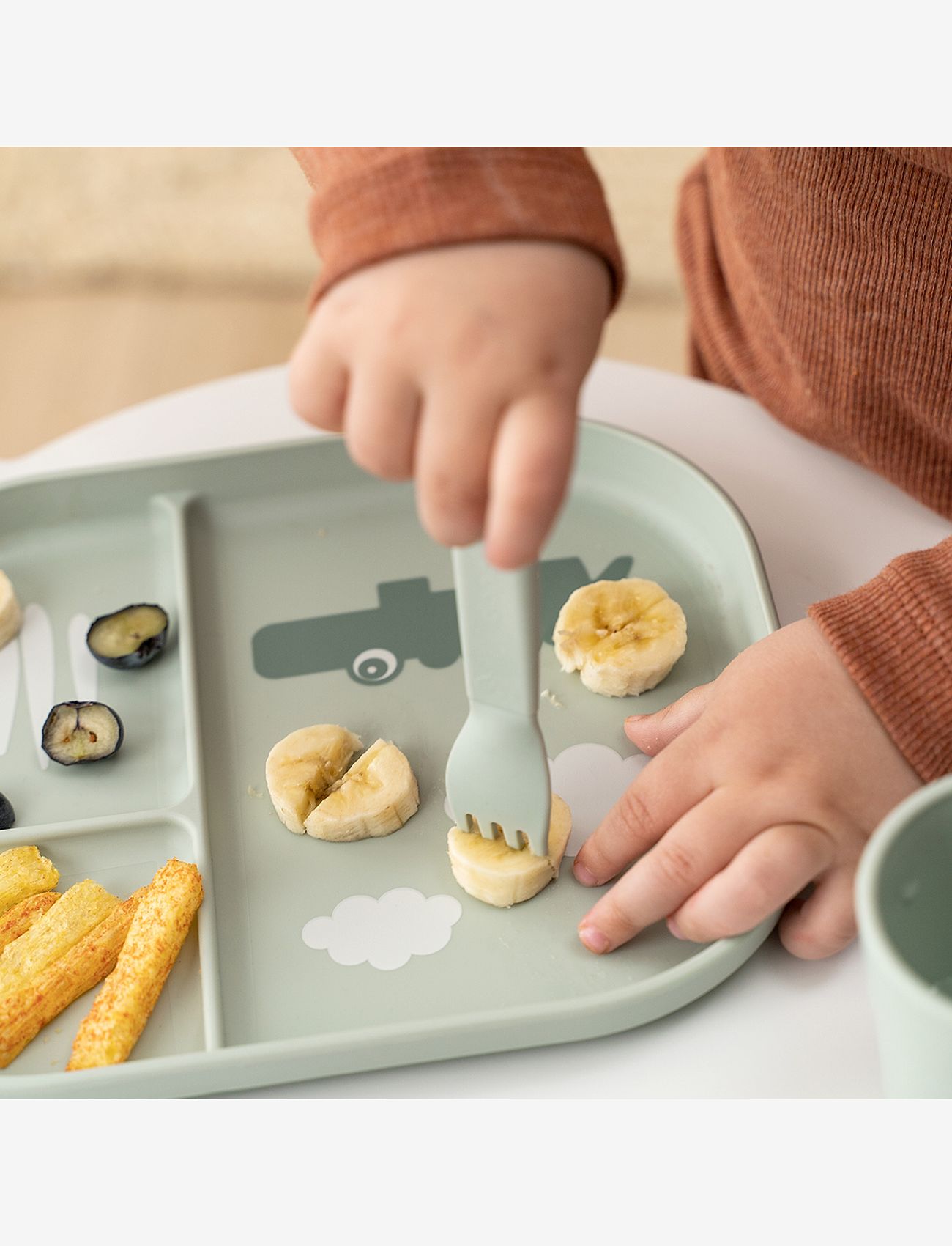 Done by Deer - Foodie cutlery set Happy dots - serveringssæt - green - 4