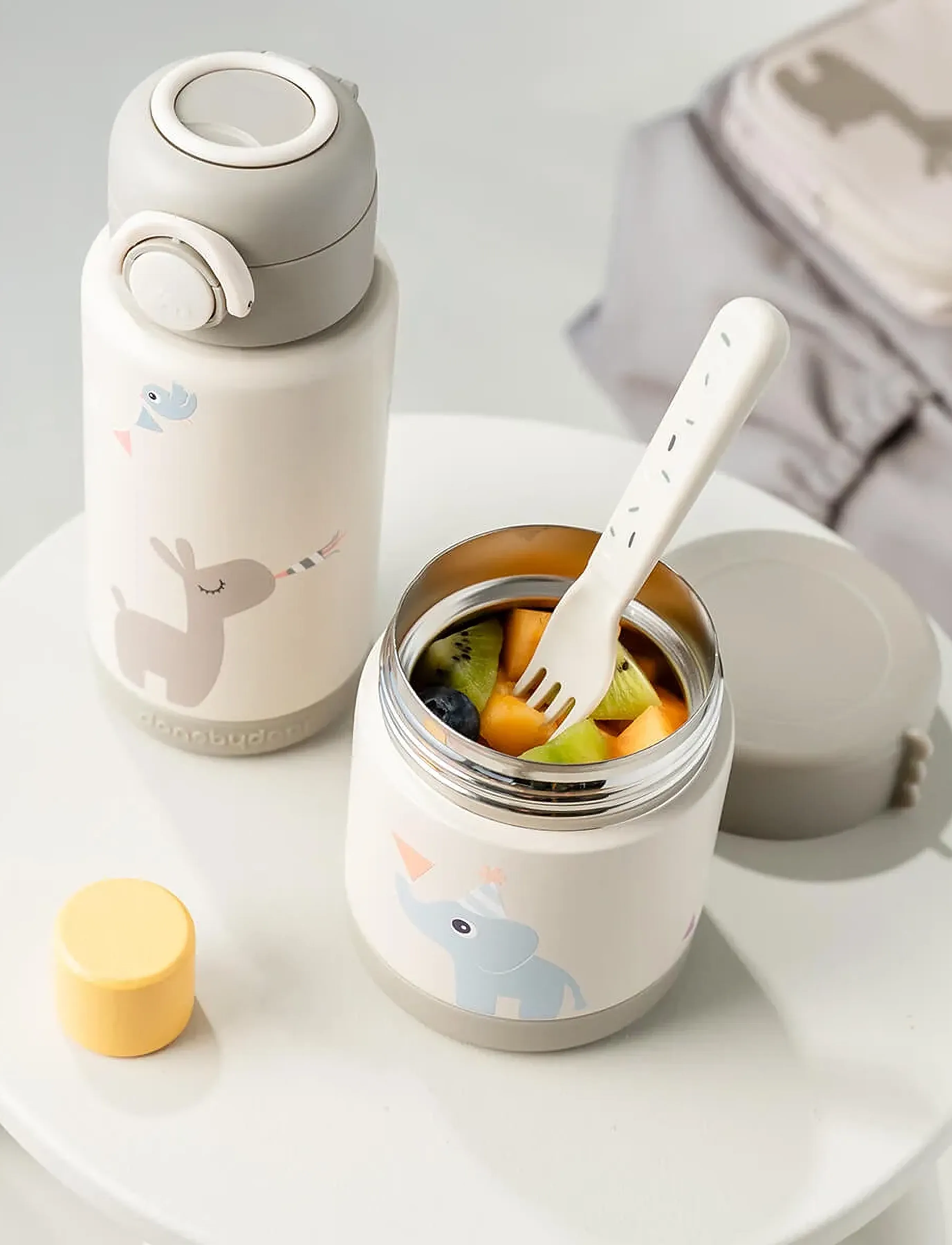 Done by Deer Insulated Food Jar Celebration Sand 300 ml, Ø9X H 11 cm.300ml, Beige, Baby Feeding > Baby Food Containers, Børn