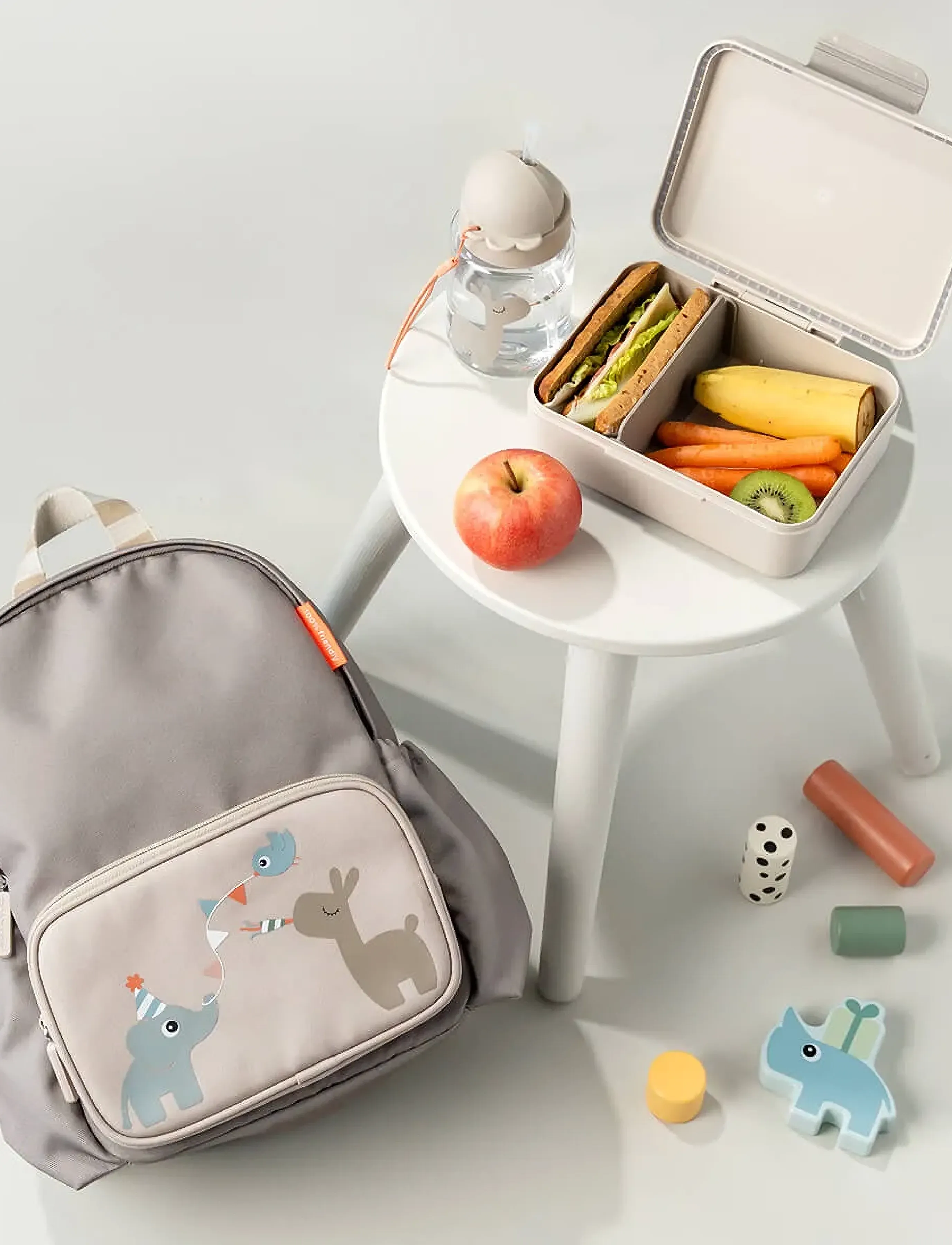 Done by Deer - Lunch box w/divider Celebration Sand - brotdosen - sand - 5
