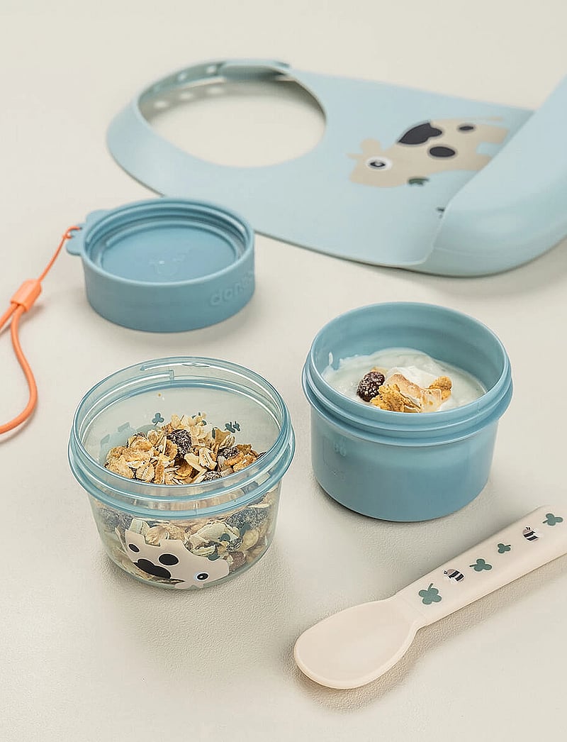 Done by Deer - To go 2-way snack container S Tiny farm Blue - behälter für babynahrung - blue - 2