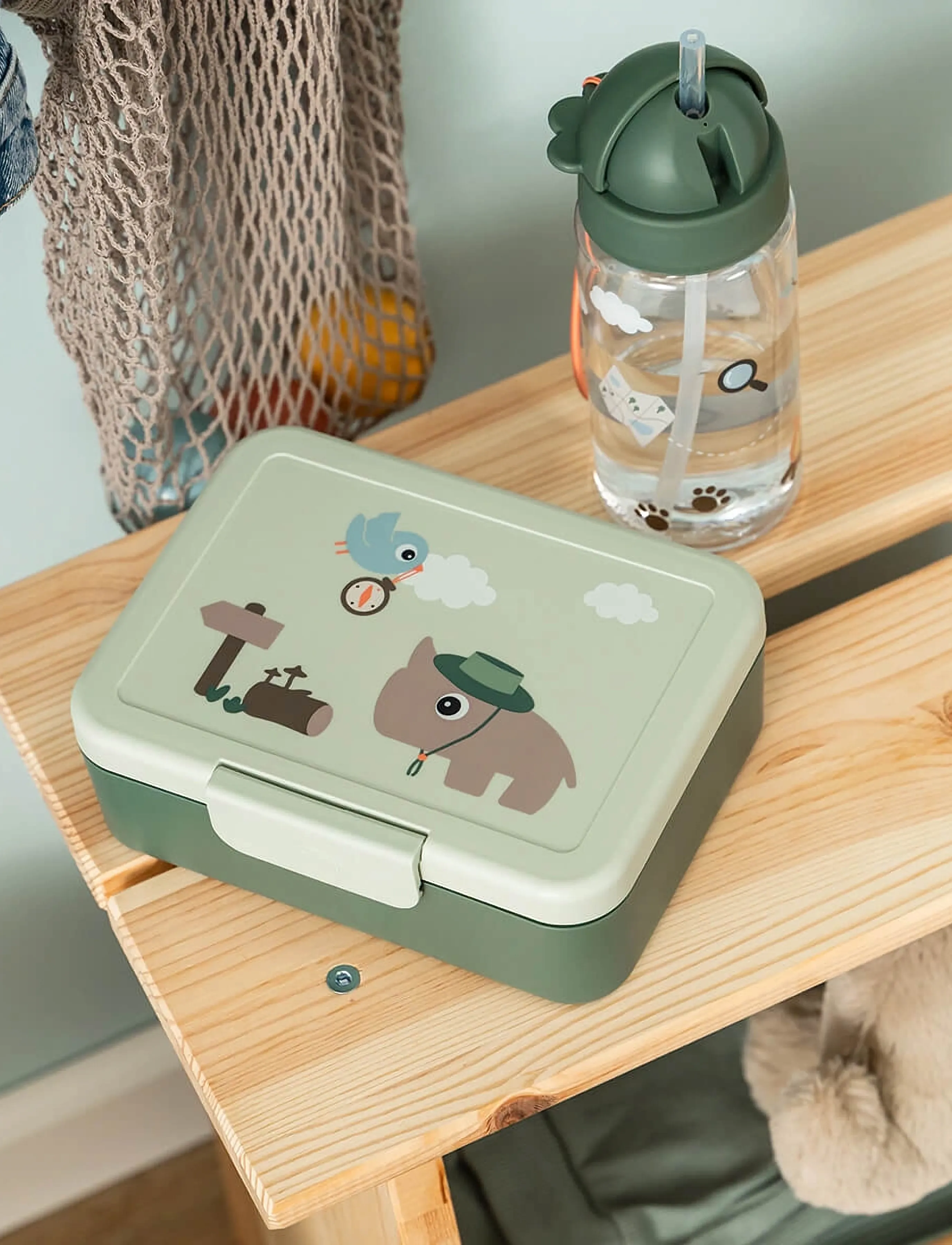 Done by Deer Lunch Box W/Divider Tiny Trails Green, 17.5X 13X H 6.5 cm, Green, Baby Feeding > Baby Food Containers, Børn