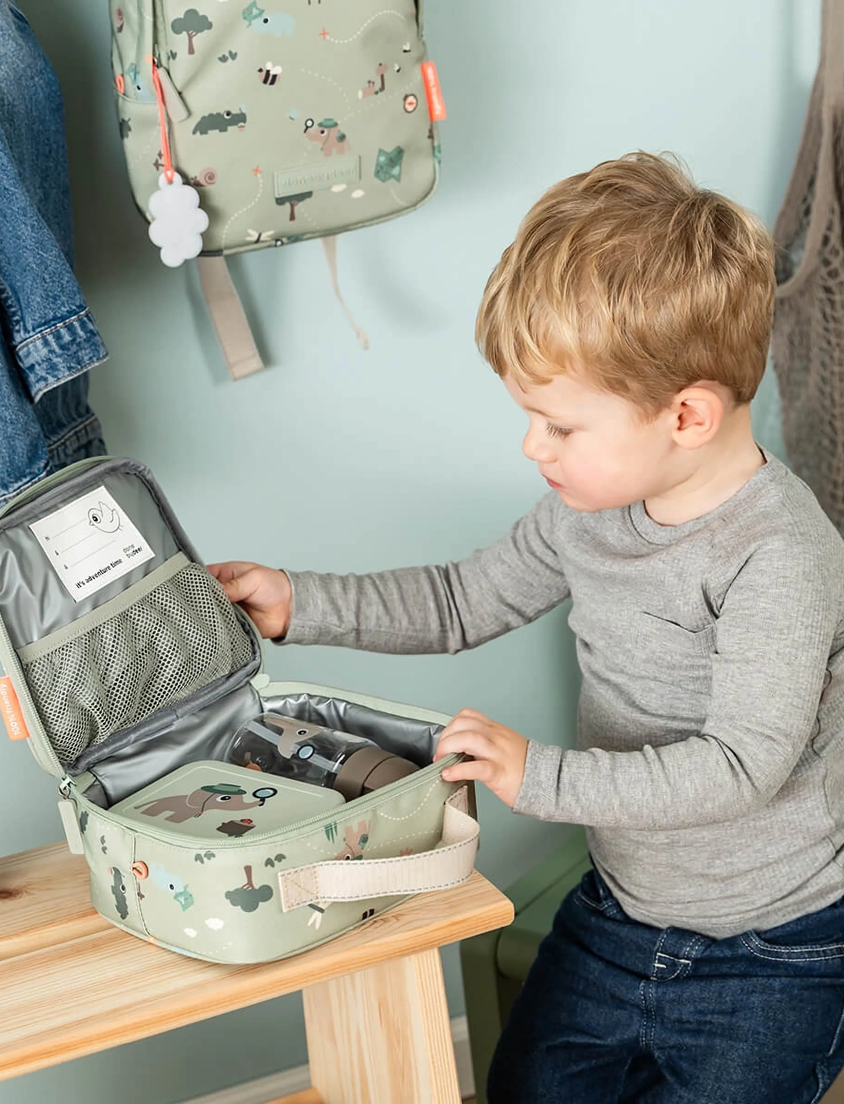Done by Deer - Tiny lunch box w/snack picks Tiny trails Green - behälter für babynahrung - green - 2