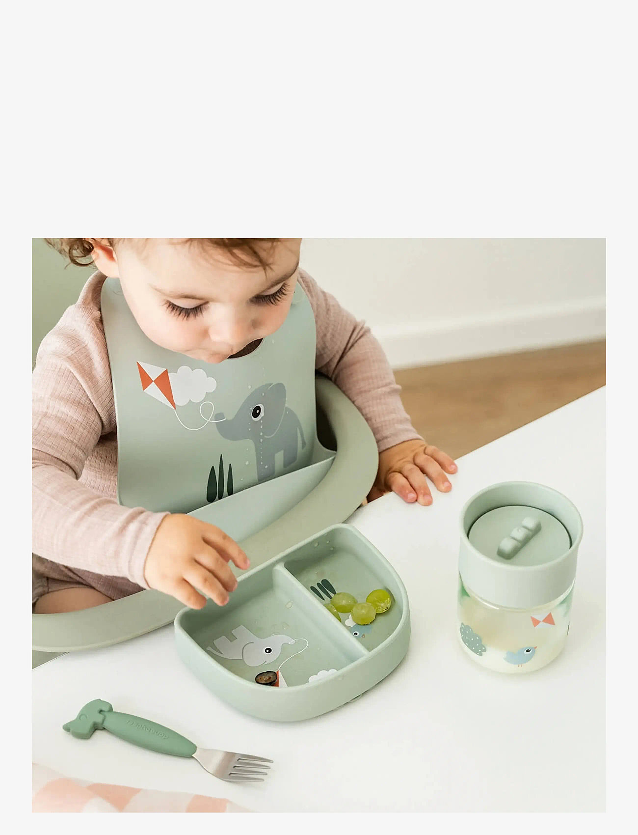 Done by Deer - Silicone bib Playground Green - sleeveless bibs - green - 3