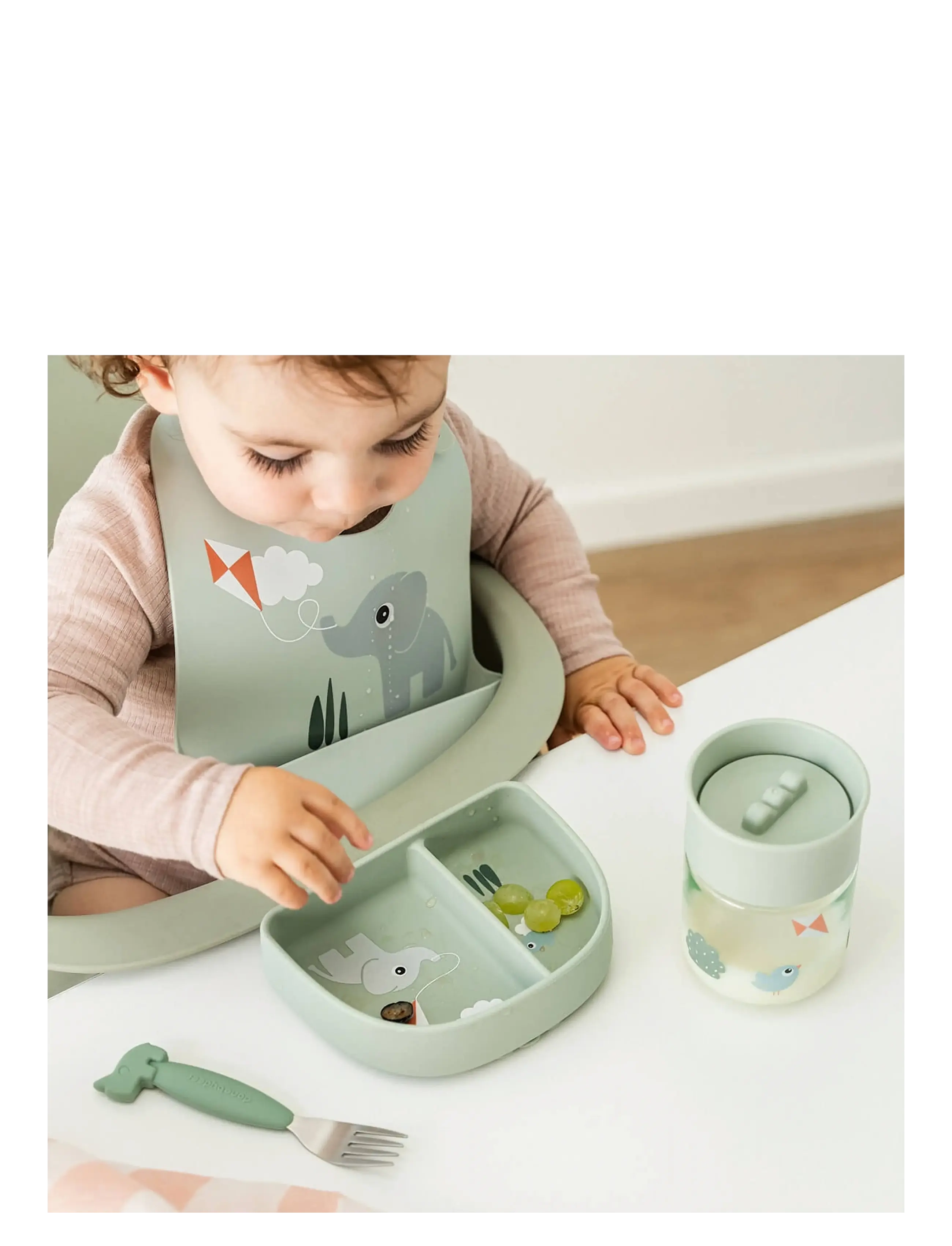 Done by Deer - Silicone bib Playground Green - sleeveless bibs - green - 3