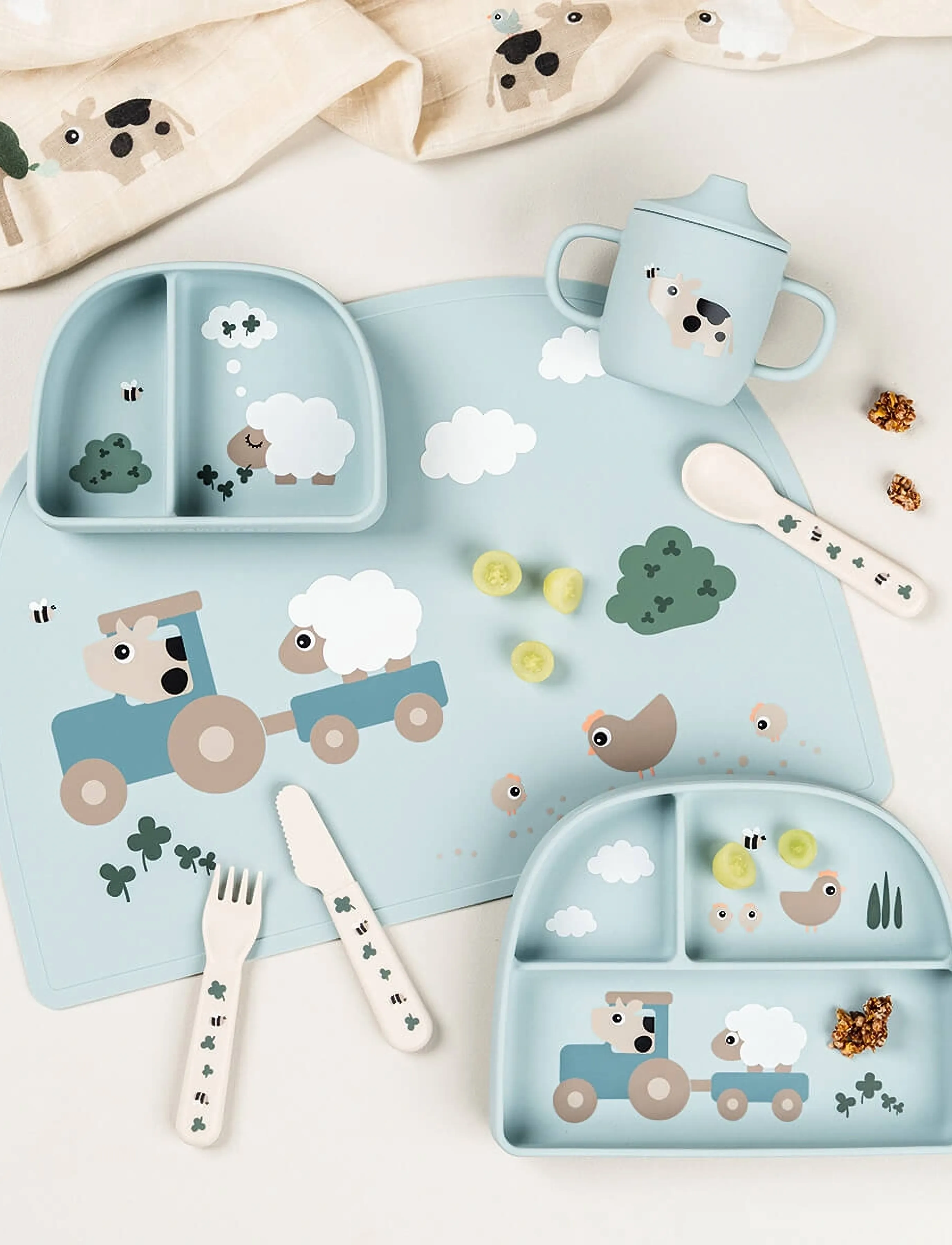 Done by Deer - Silicone spout cup 2-handle Tiny farm Blue - schnabeltassen - blue - 4