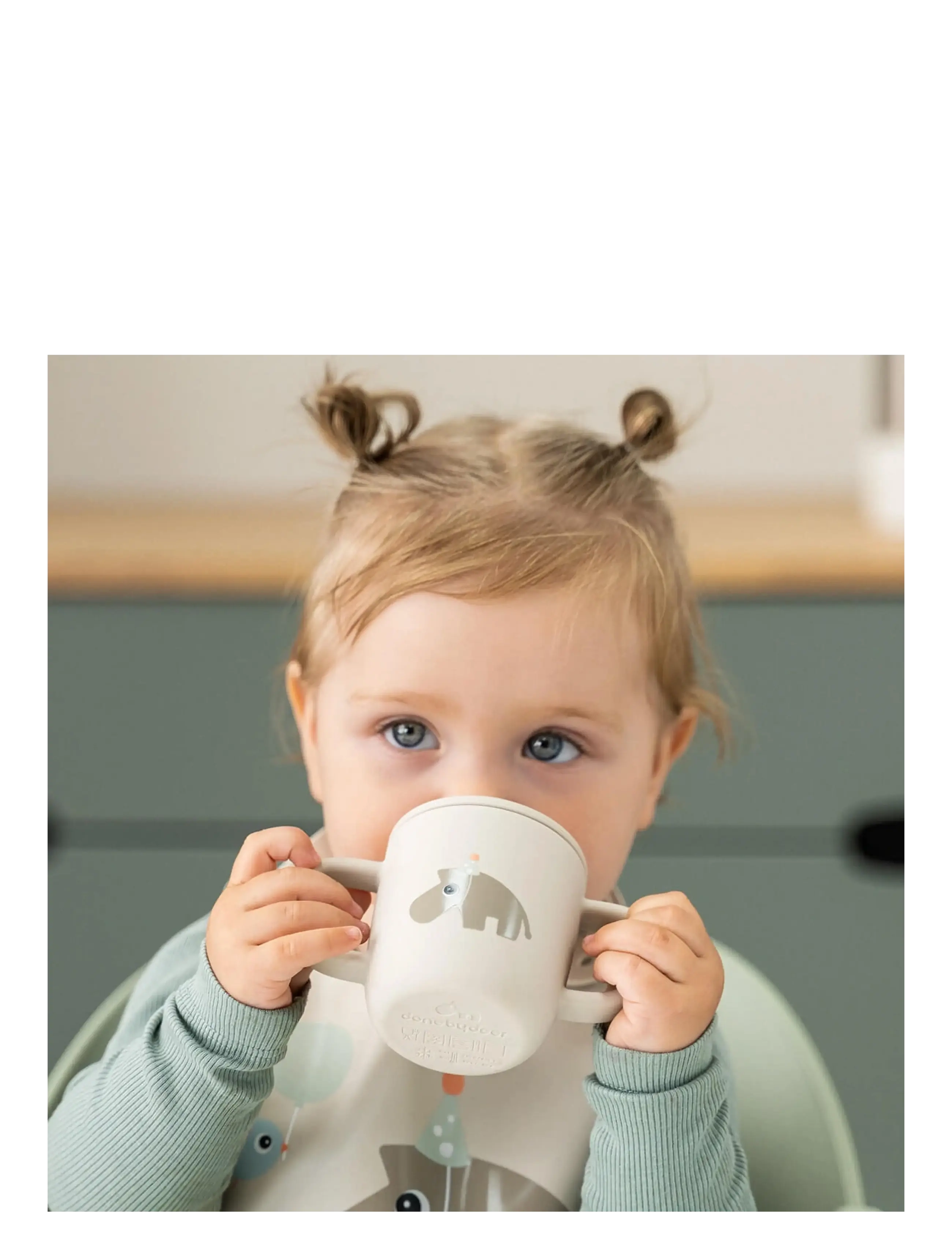Done by Deer - Silicone spout cup 2-handle Celebration Sand - schnabeltassen - sand - 4