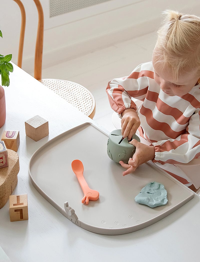 Done by Deer - High edge silicone placemat Elphee Sand - sand - 5