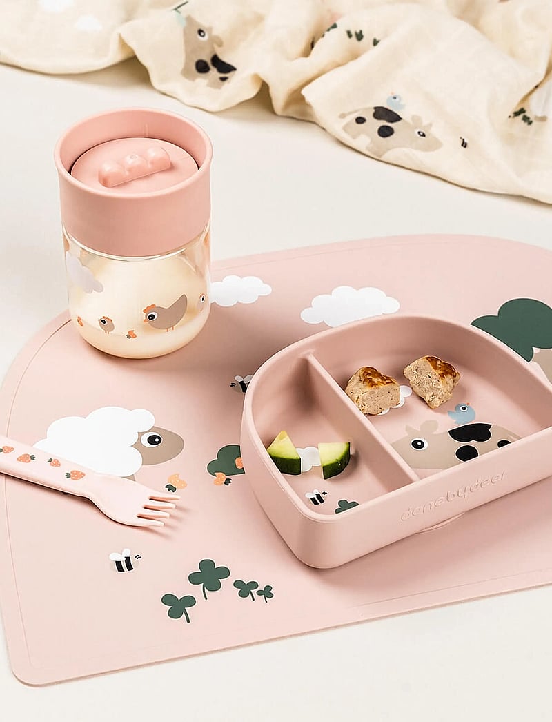 Done by Deer - Stick&Stay compartment bowl Tiny farm Powder - taldrikud - powder - 0